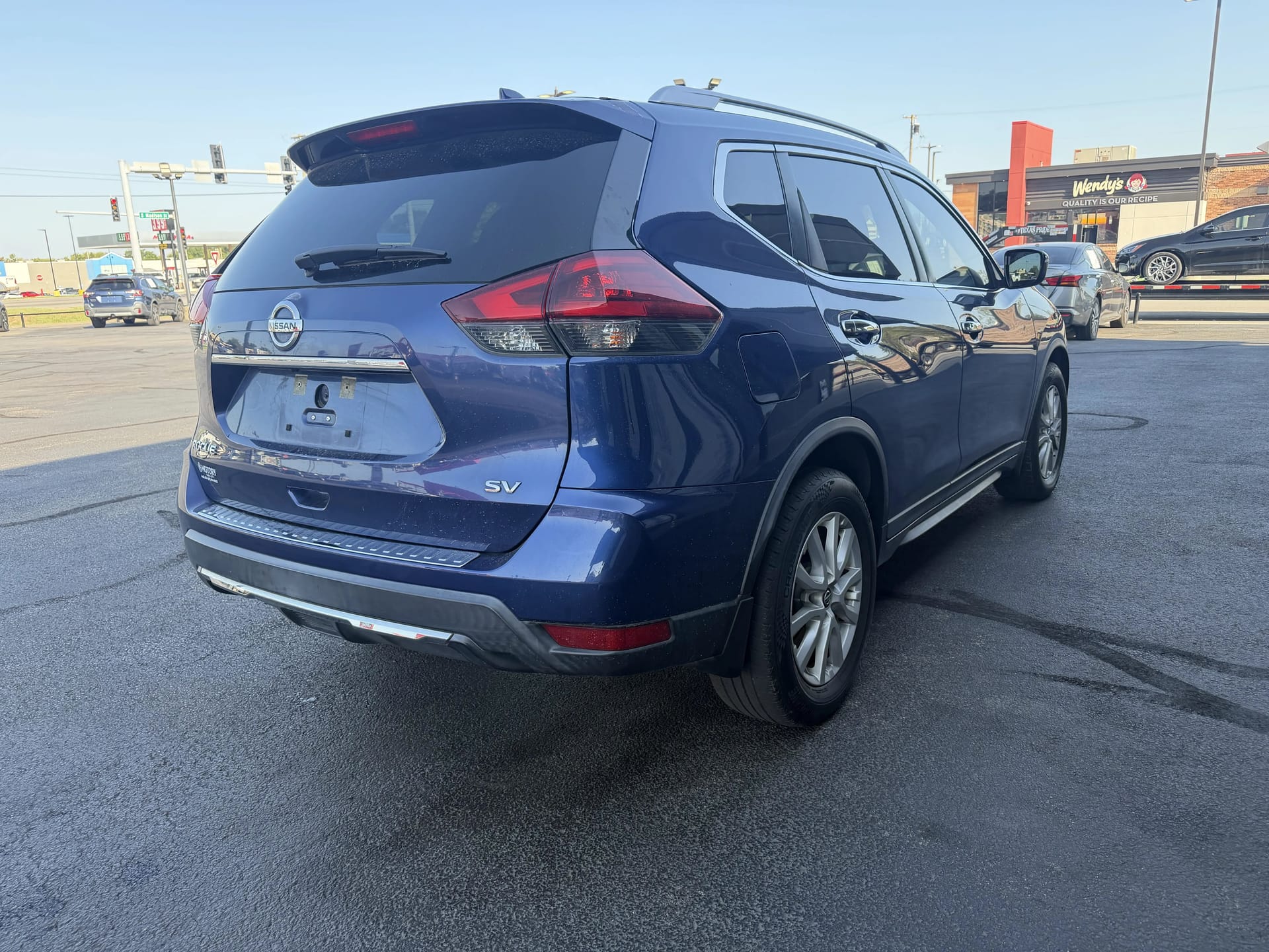 2018 NISSAN ROGUE - Gallery Image