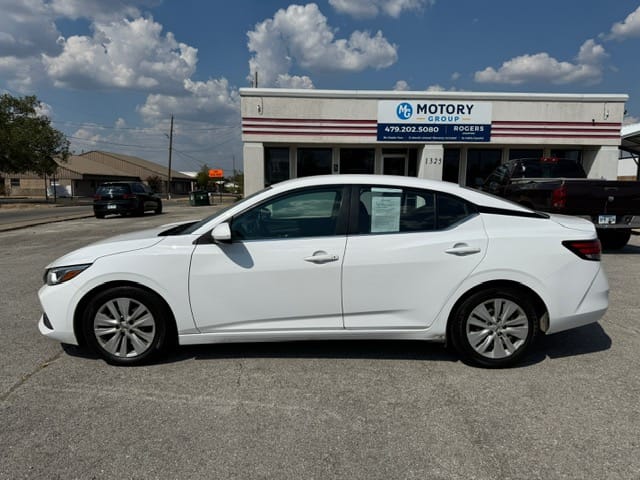 2022 NISSAN SENTRA - Gallery Image