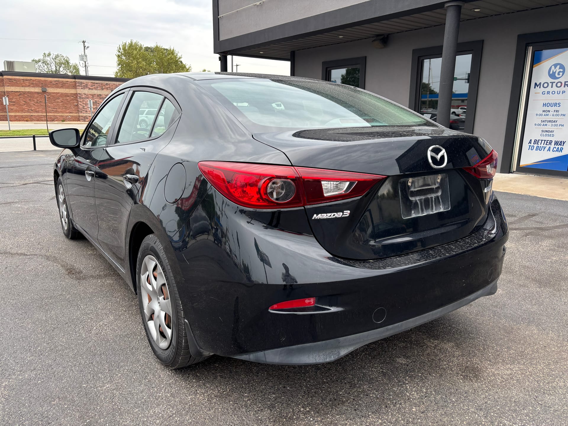 2015 MAZDA MAZDA3 - Gallery Image