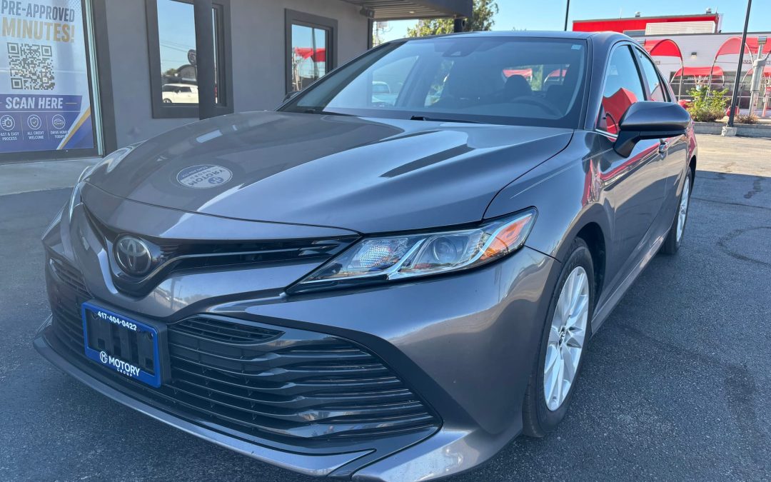 2018 TOYOTA CAMRY
