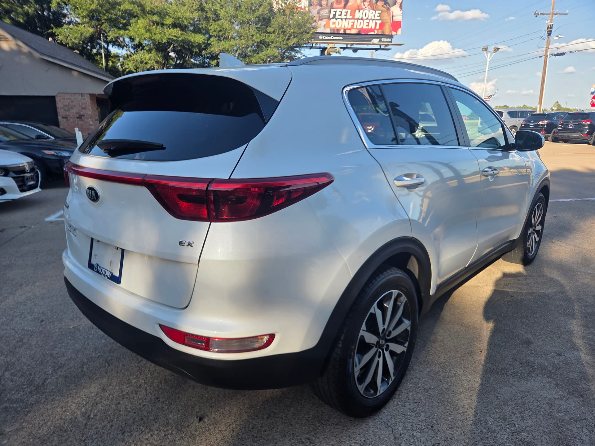 2017 KIA SPORTAGE - Gallery Image