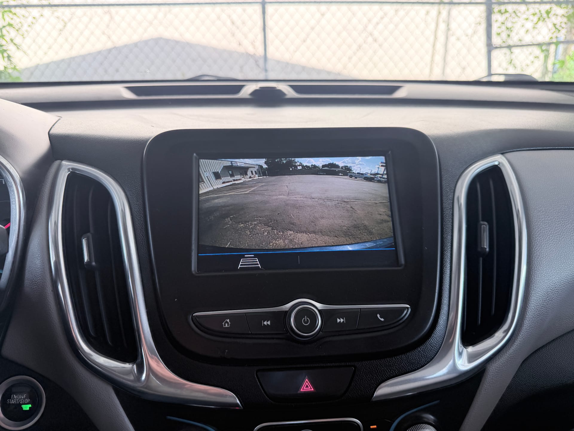 2019 CHEVROLET EQUINOX - Gallery Image