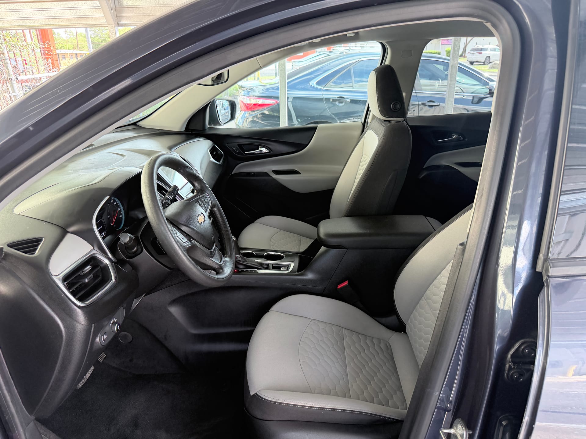 2019 CHEVROLET EQUINOX - Gallery Image