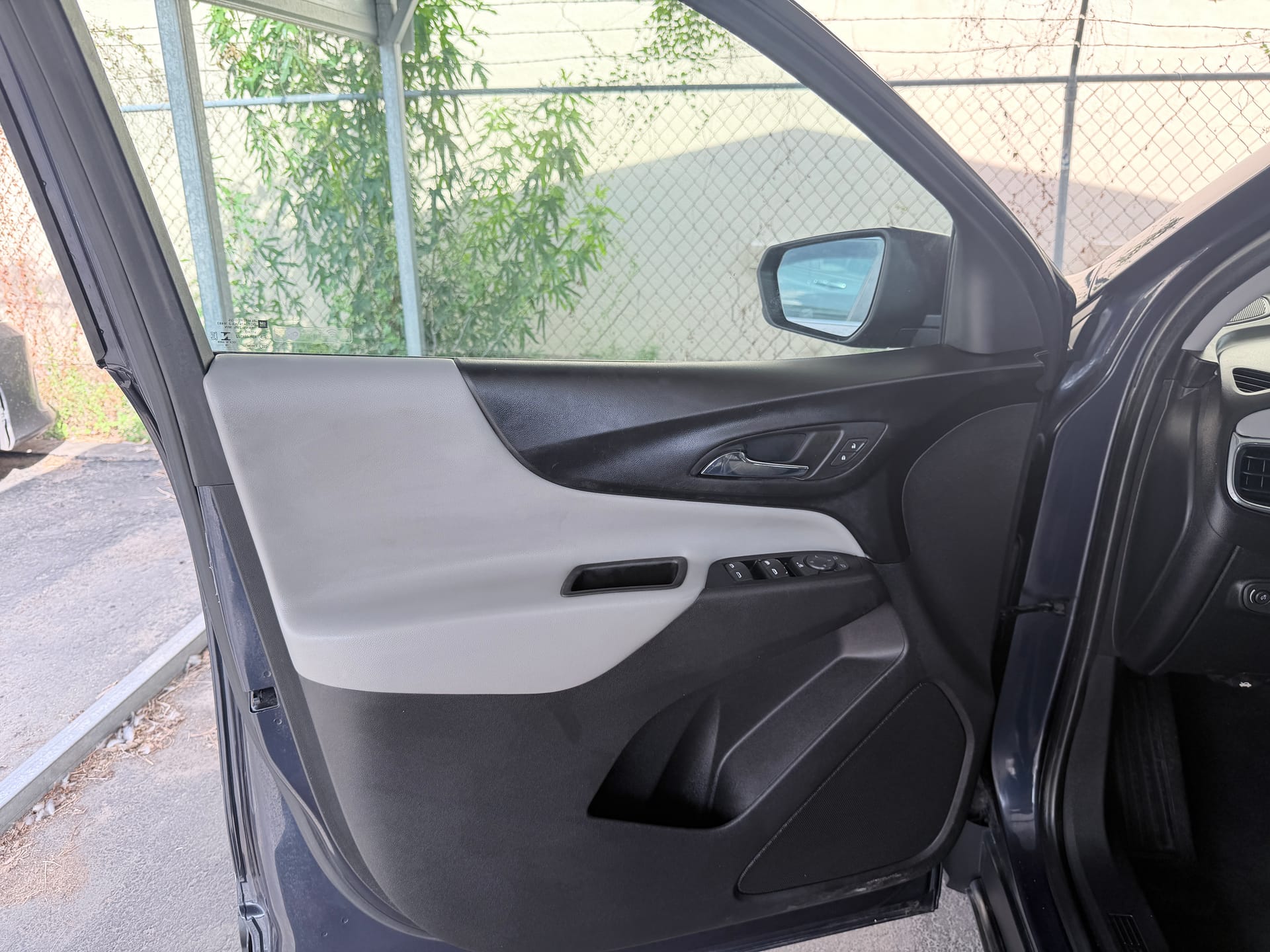 2019 CHEVROLET EQUINOX - Gallery Image