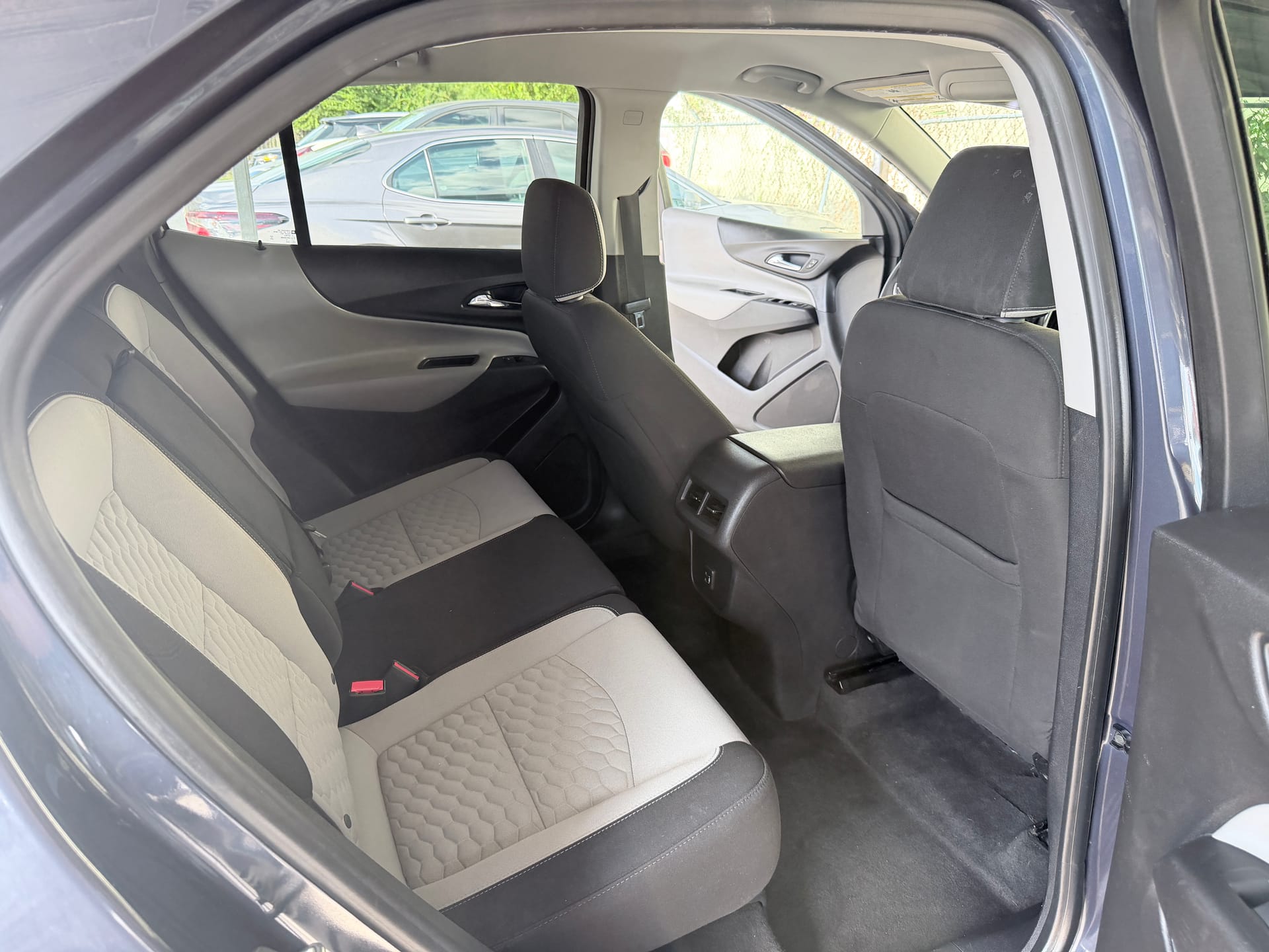 2019 CHEVROLET EQUINOX - Gallery Image