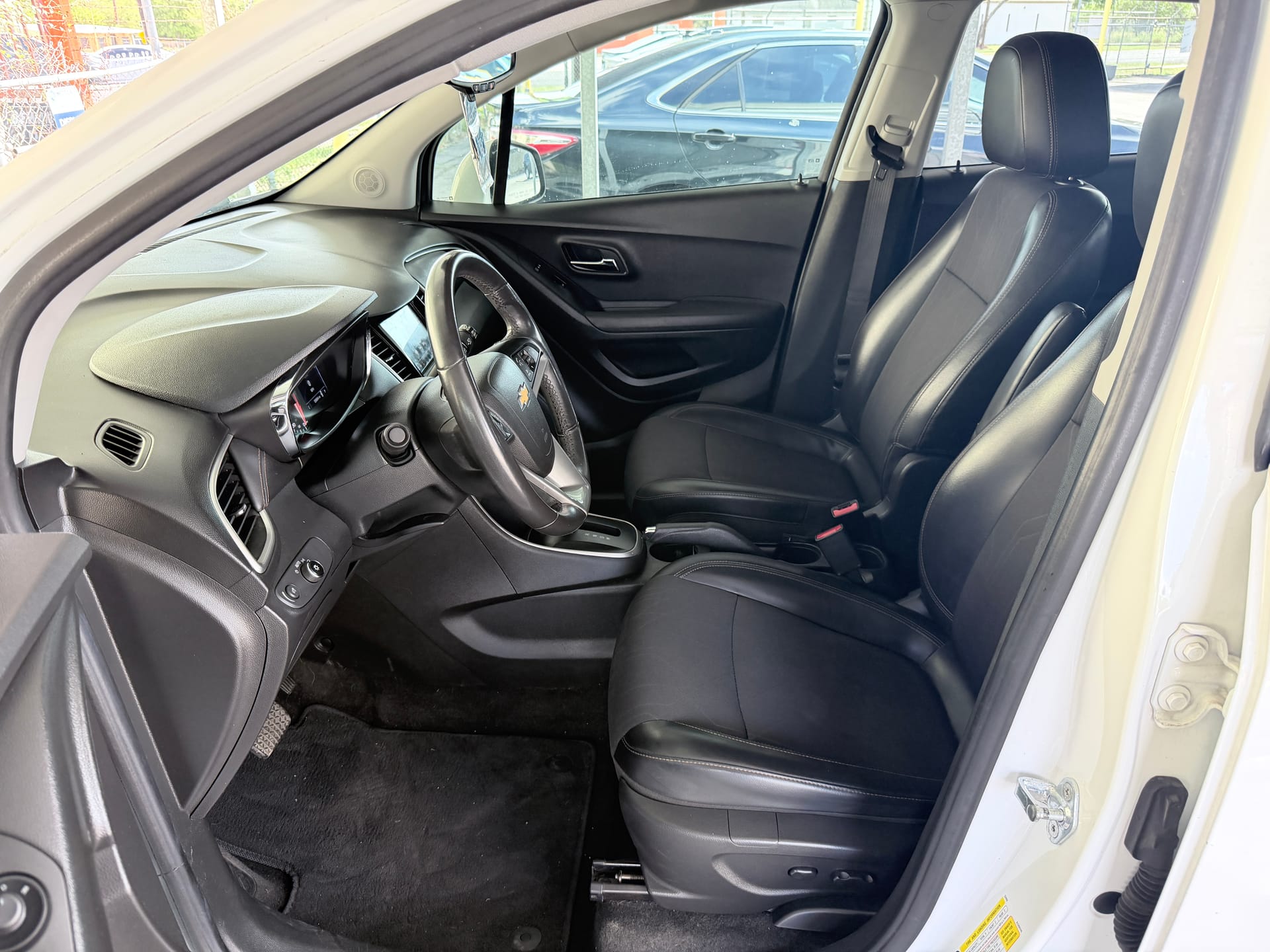 2020 CHEVROLET TRAX - Gallery Image