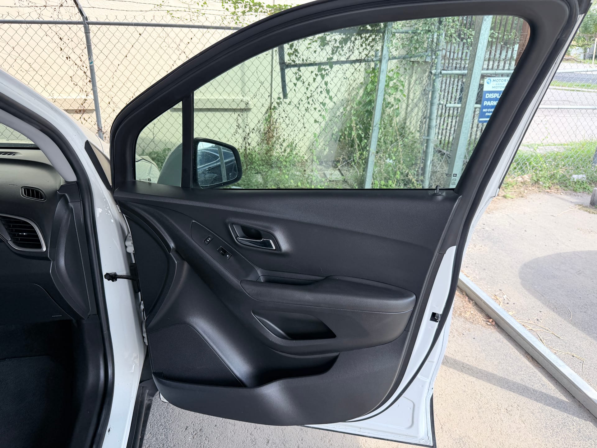 2020 CHEVROLET TRAX - Gallery Image