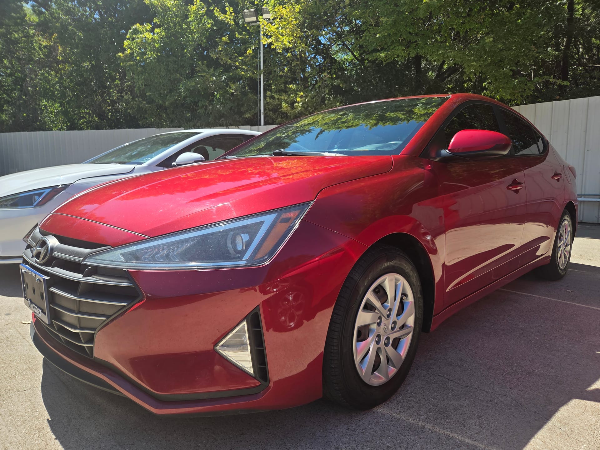 2020 HYUNDAI ELANTRA - Gallery Image