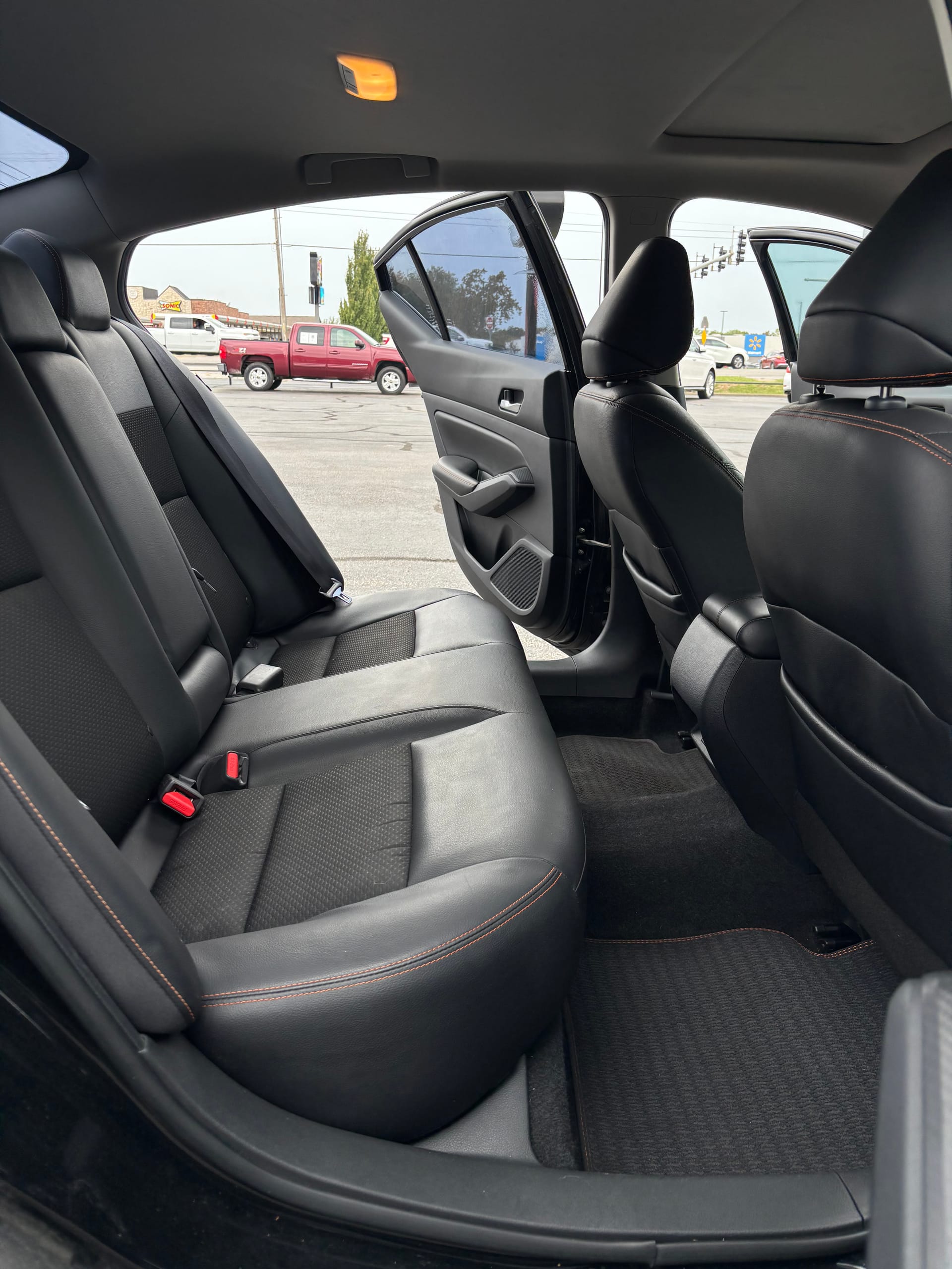 2019 NISSAN ALTIMA - Gallery Image