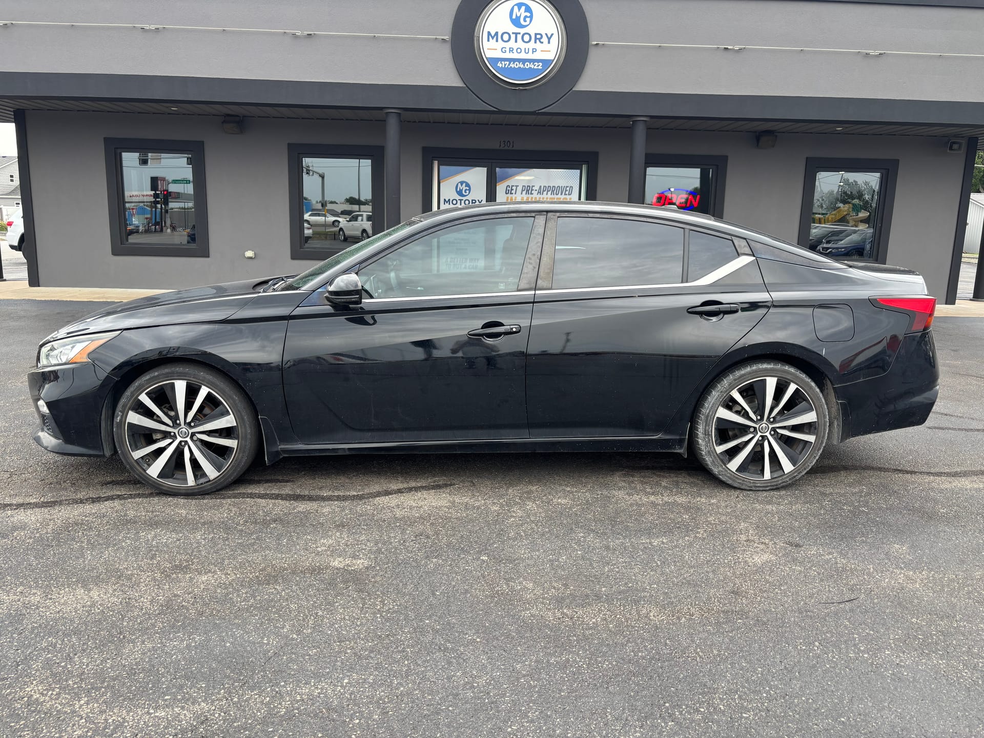 2019 NISSAN ALTIMA - Gallery Image