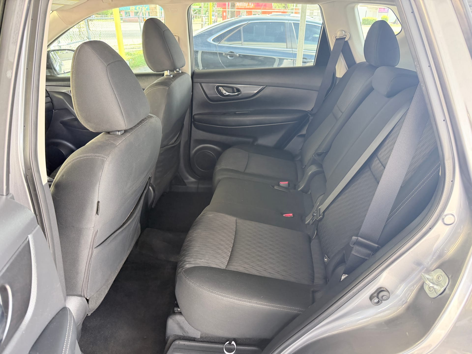 2019 NISSAN ROGUE - Gallery Image