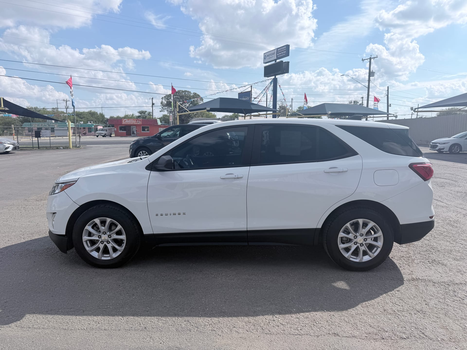 2021 CHEVROLET EQUINOX - Gallery Image