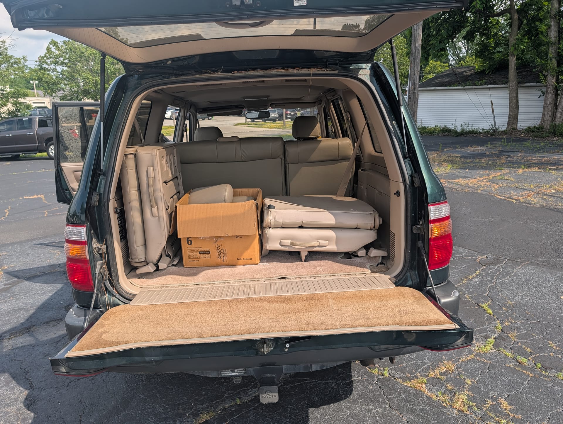 2001 TOYOTA LAND CRUISER - Gallery Image