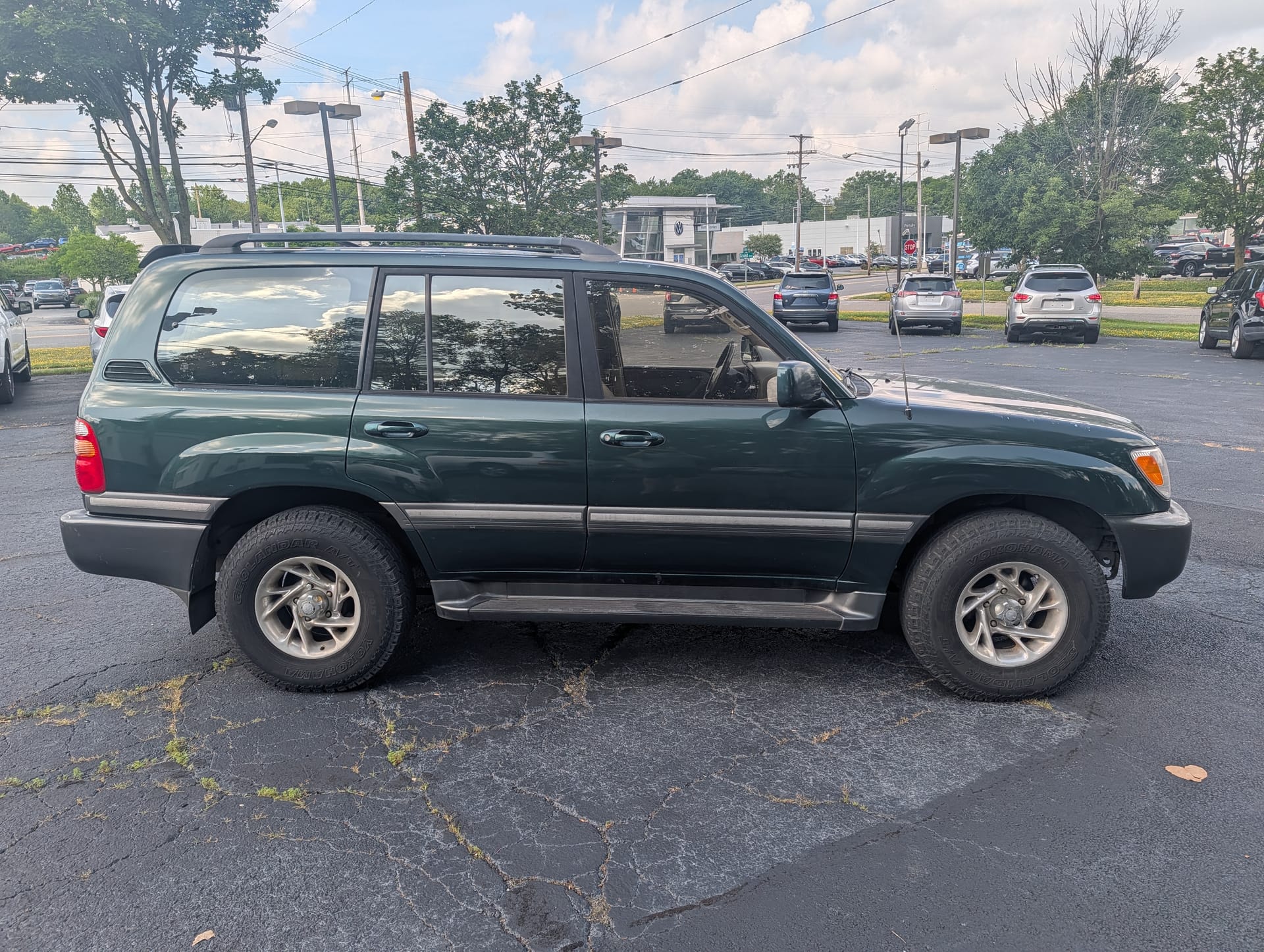 2001 TOYOTA LAND CRUISER - Gallery Image