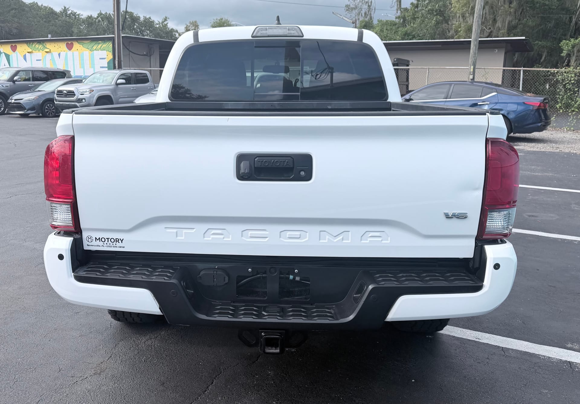 2017 TOYOTA TACOMA - Gallery Image