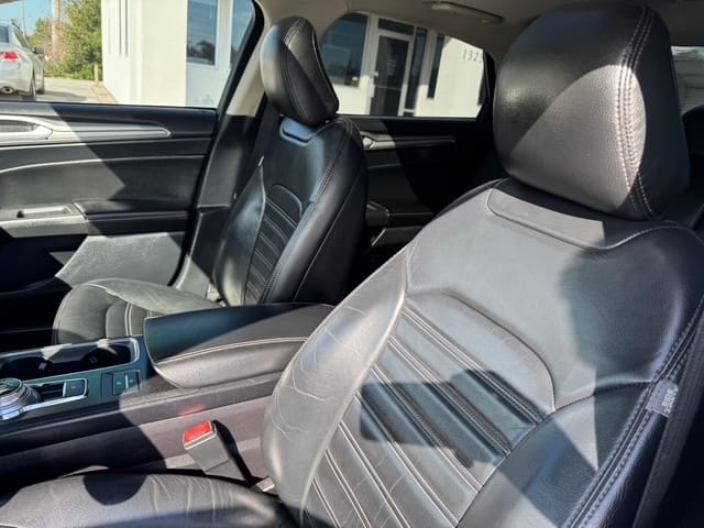2020 FORD FUSION - Gallery Image