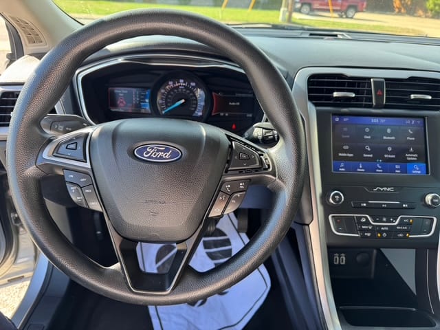 2020 FORD FUSION - Gallery Image