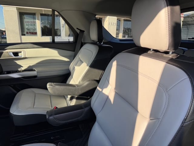 2021 FORD EXPLORER - Gallery Image