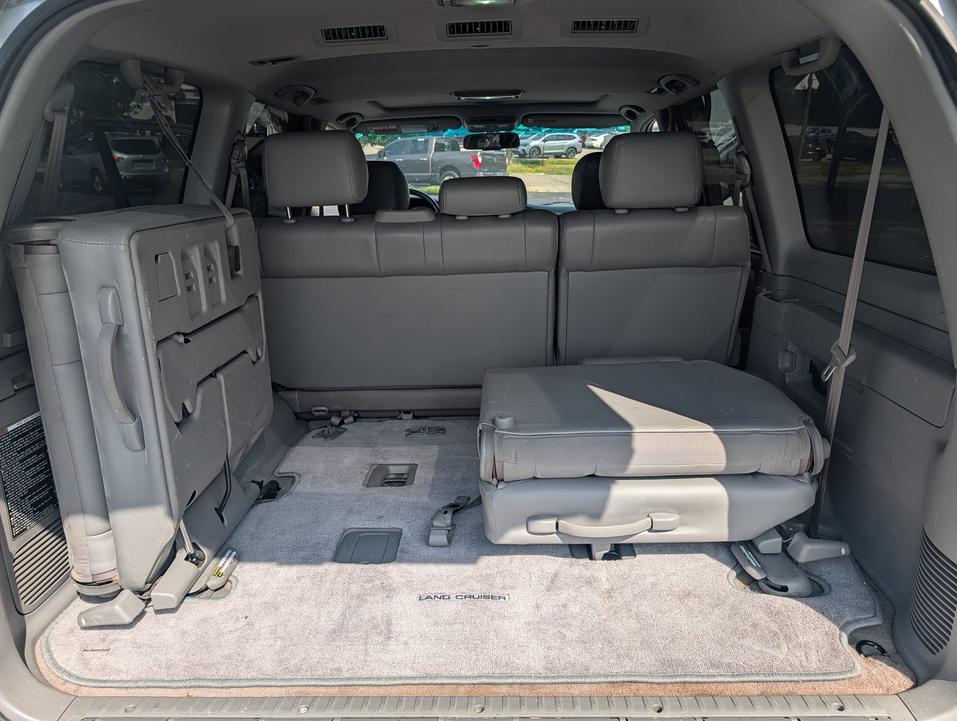 2006 TOYOTA LAND CRUISER - Gallery Image
