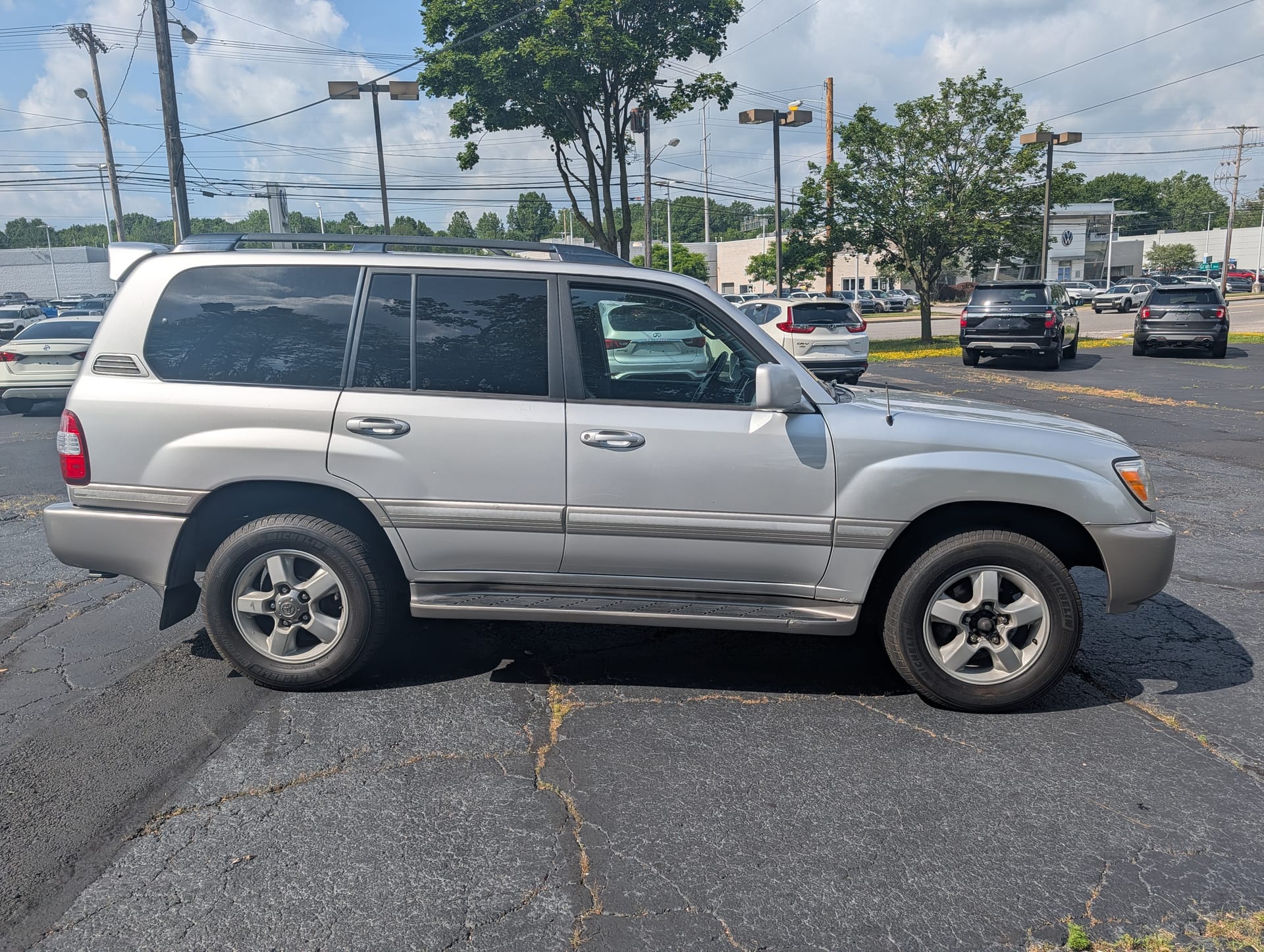2006 TOYOTA LAND CRUISER - Gallery Image