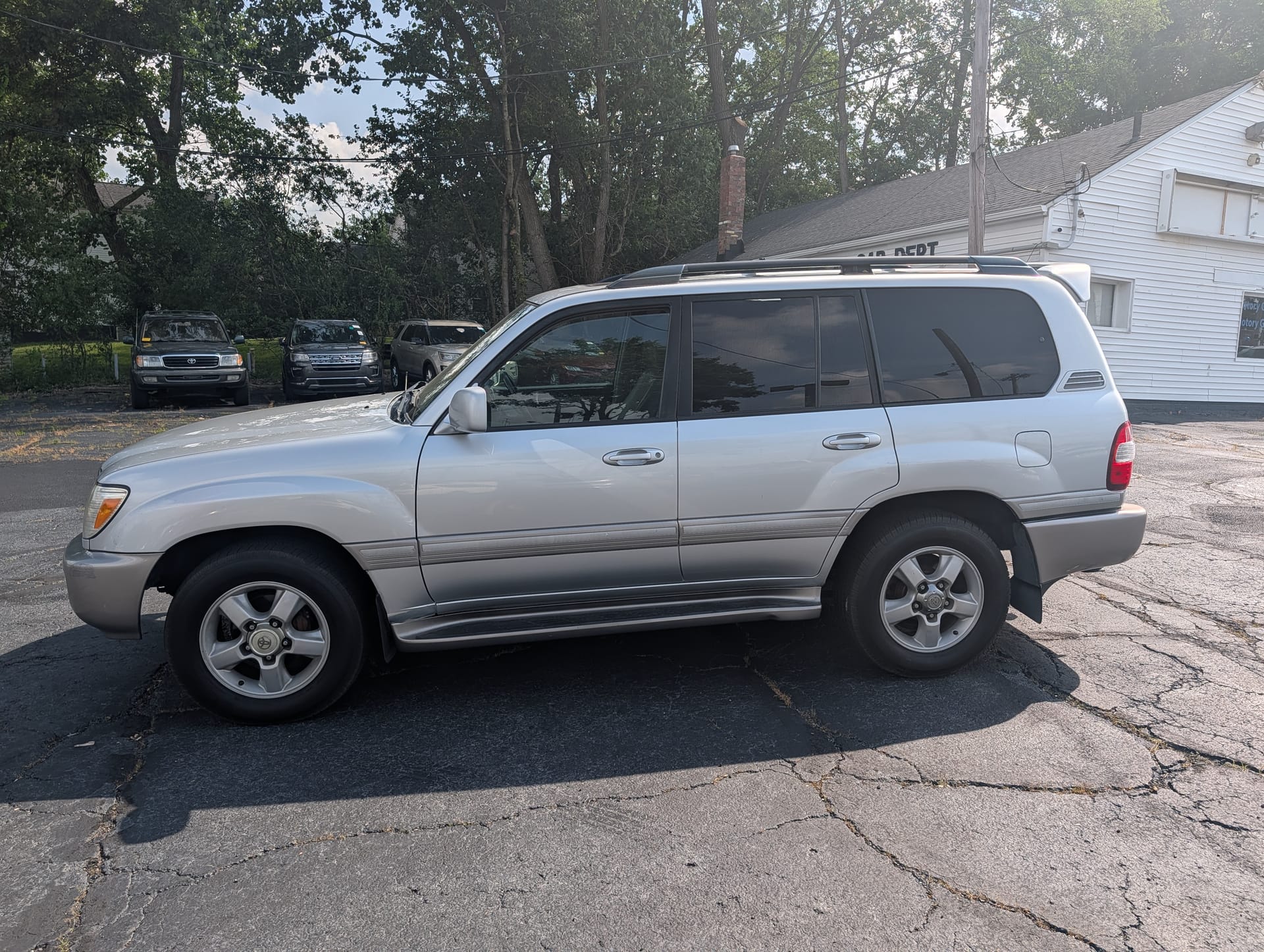 2006 TOYOTA LAND CRUISER - Gallery Image