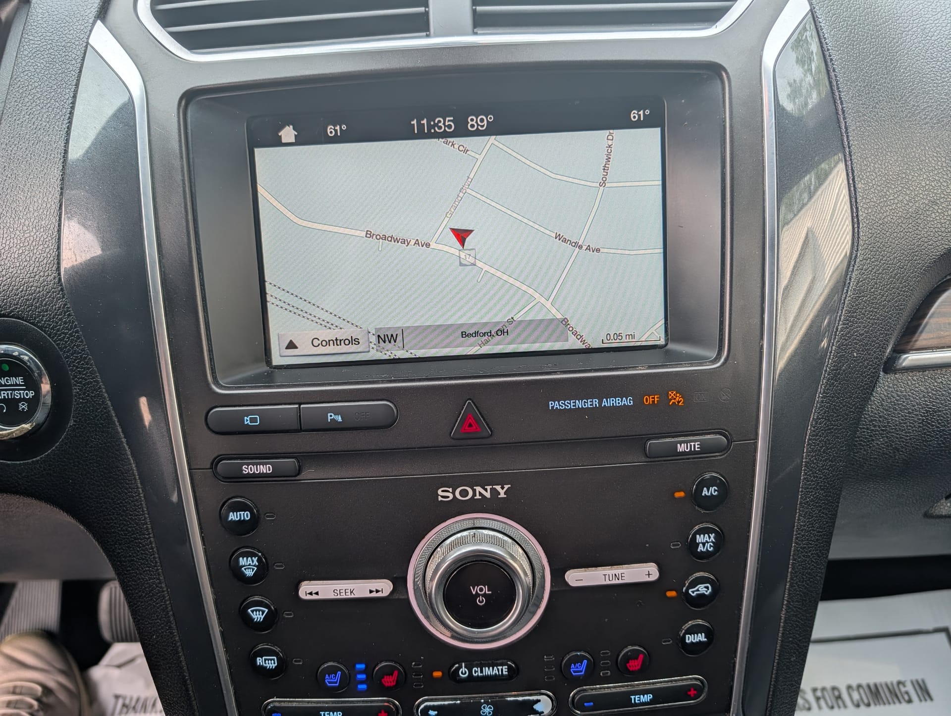 2019 FORD EXPLORER - Gallery Image