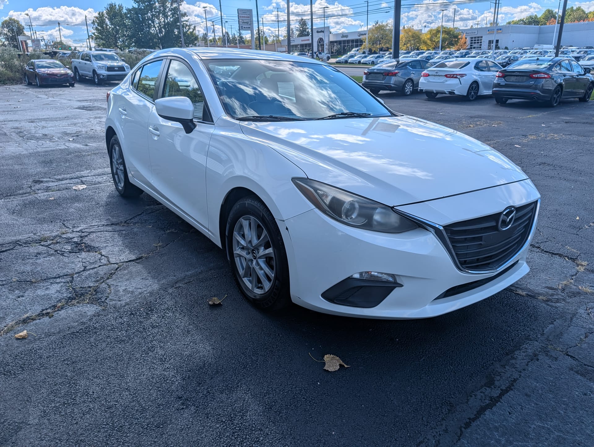 2014 MAZDA MAZDA3 - Gallery Image