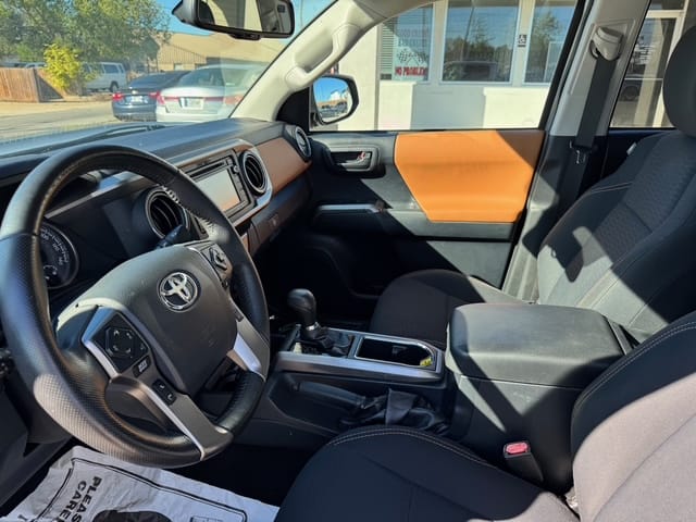 2019 TOYOTA TACOMA - Gallery Image