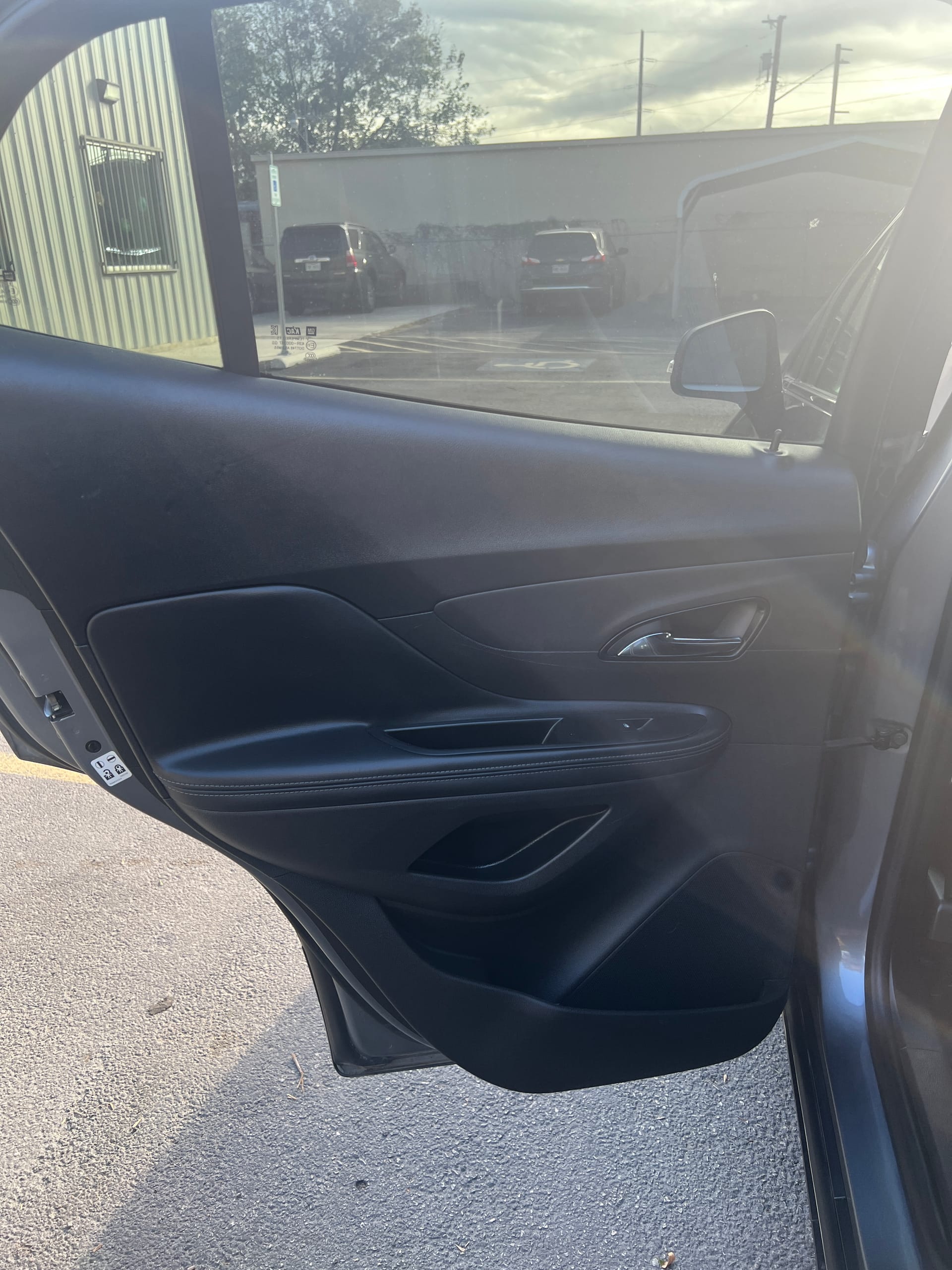 2019 BUICK ENCORE - Gallery Image