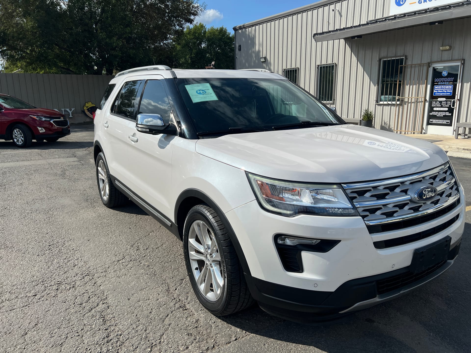 2019 FORD EXPLORER - Gallery Image