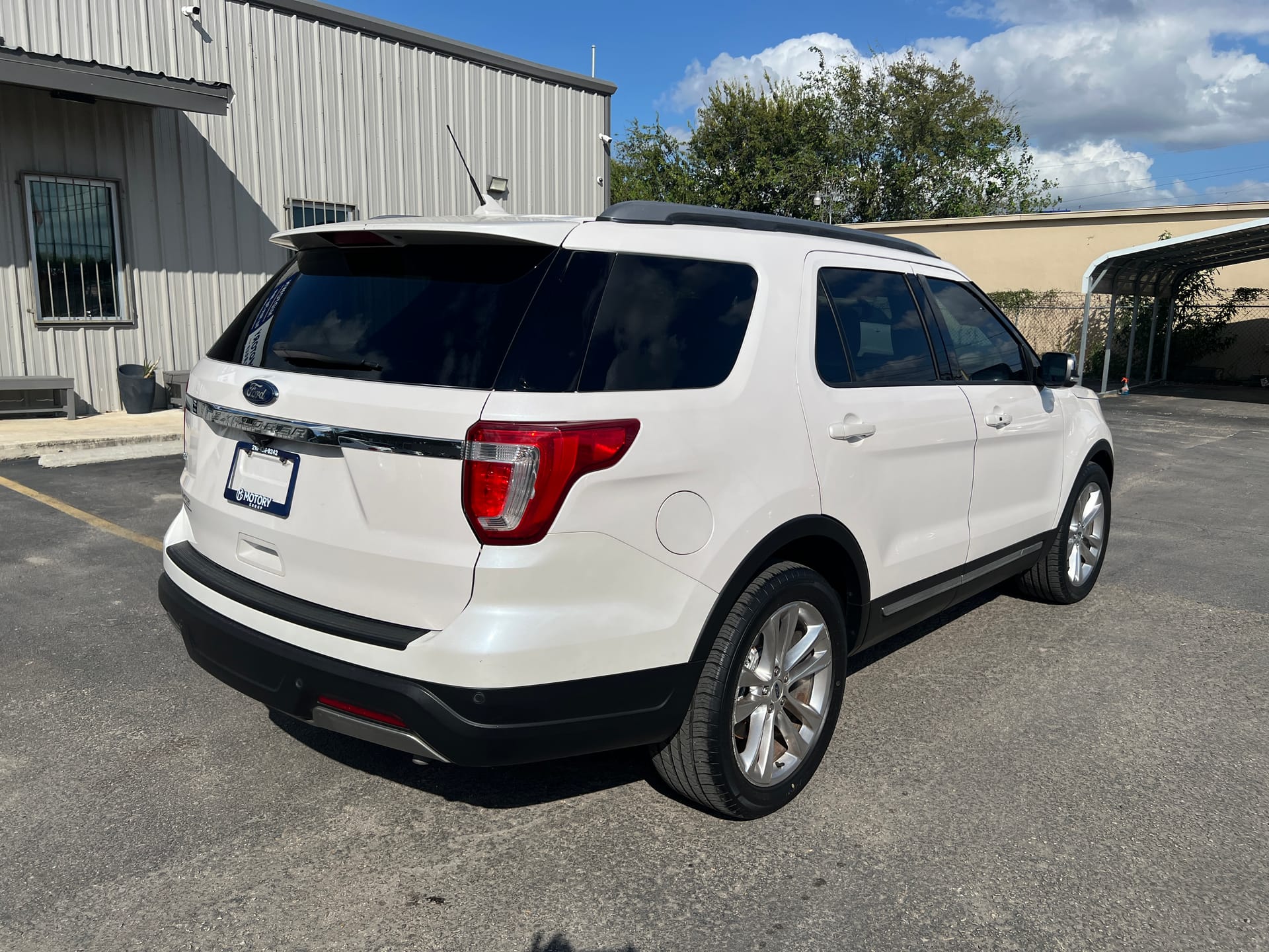 2019 FORD EXPLORER - Gallery Image