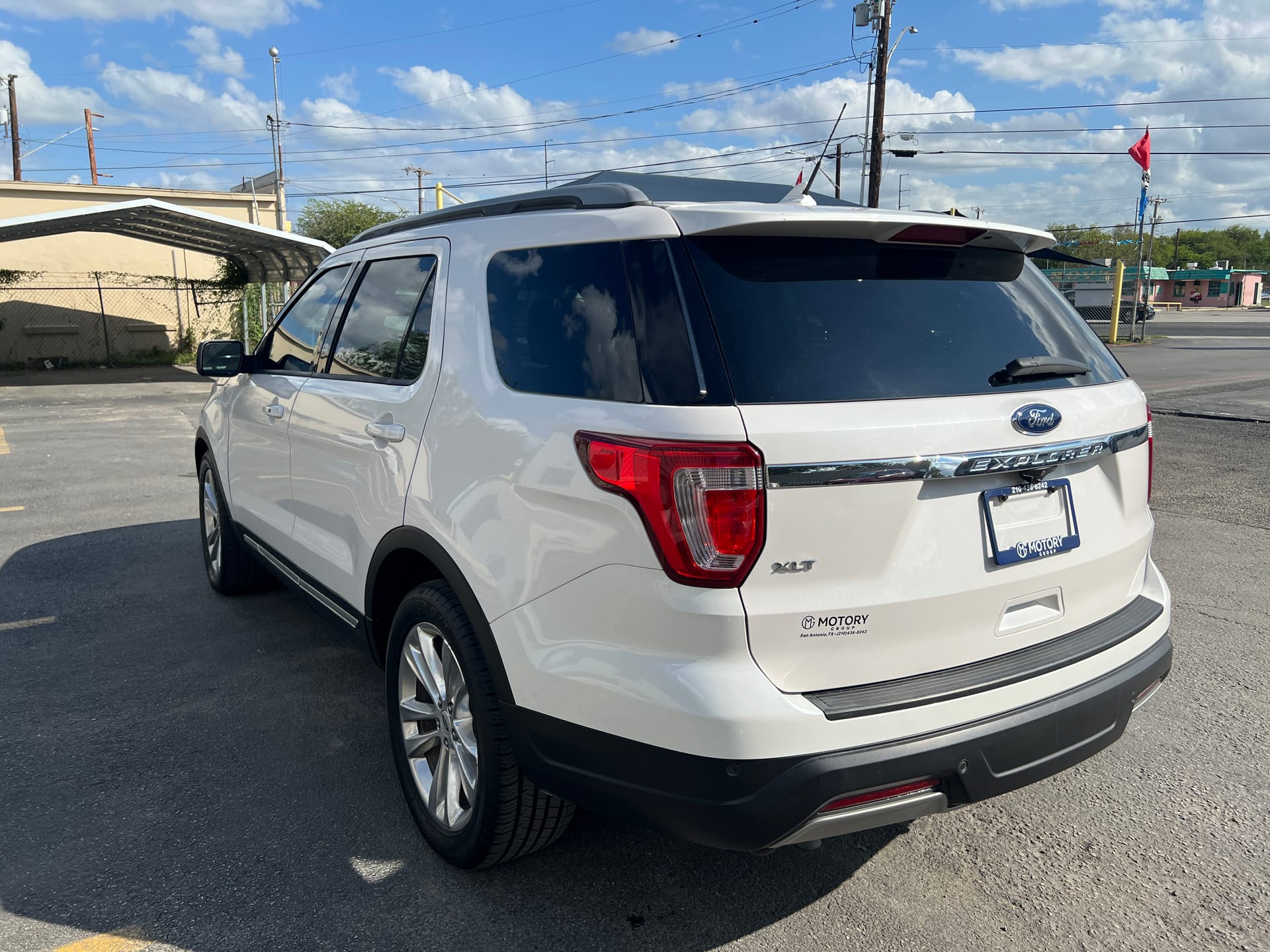 2019 FORD EXPLORER - Gallery Image