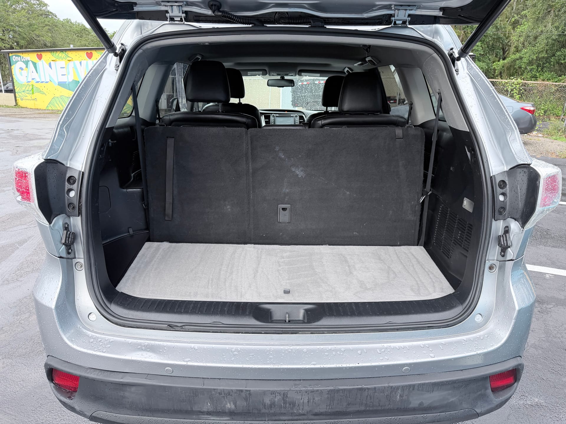 2014 TOYOTA HIGHLANDER LIMITED - Gallery Image