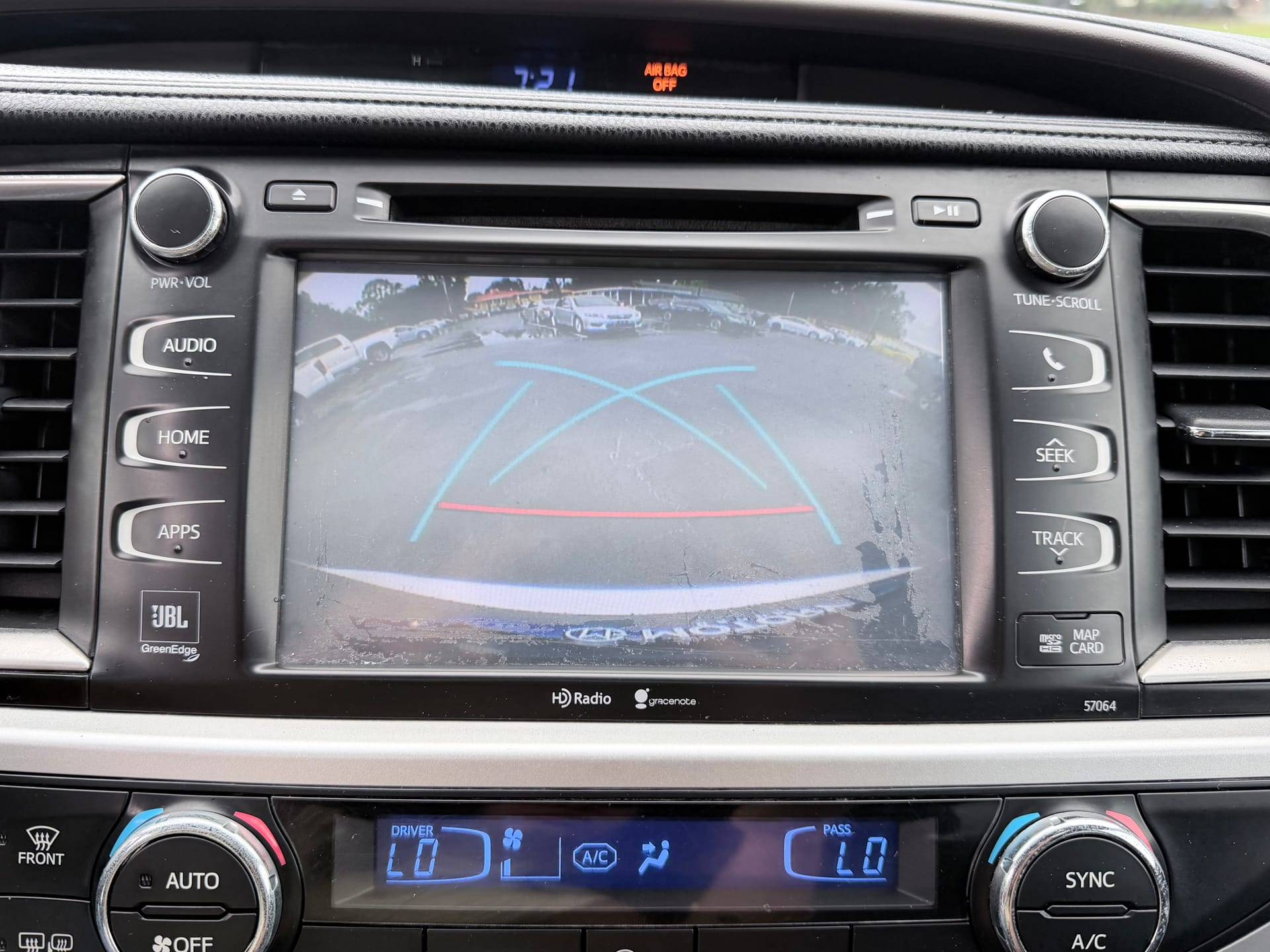 2014 TOYOTA HIGHLANDER LIMITED - Gallery Image
