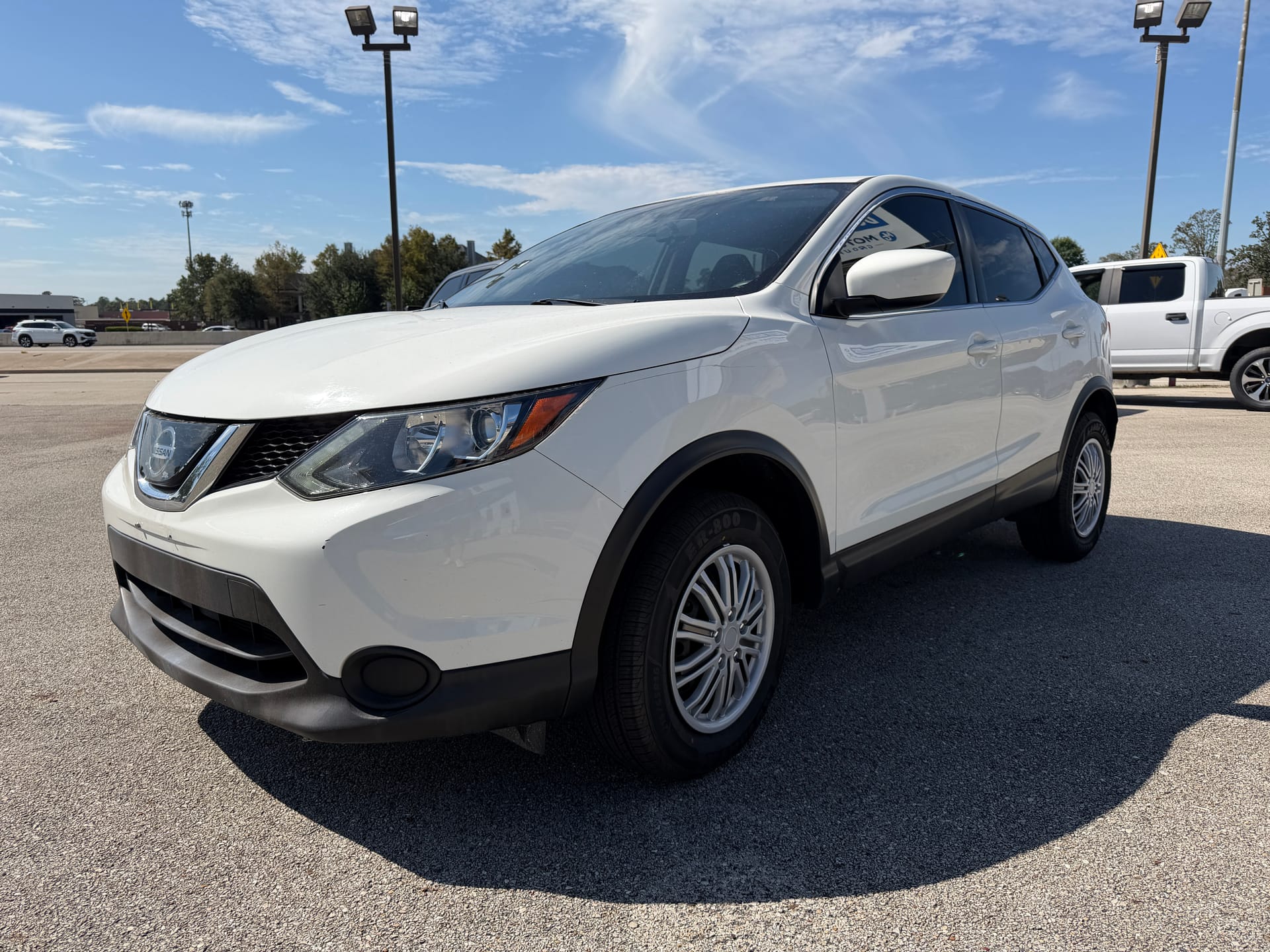 2019 NISSAN ROGUE - Gallery Image