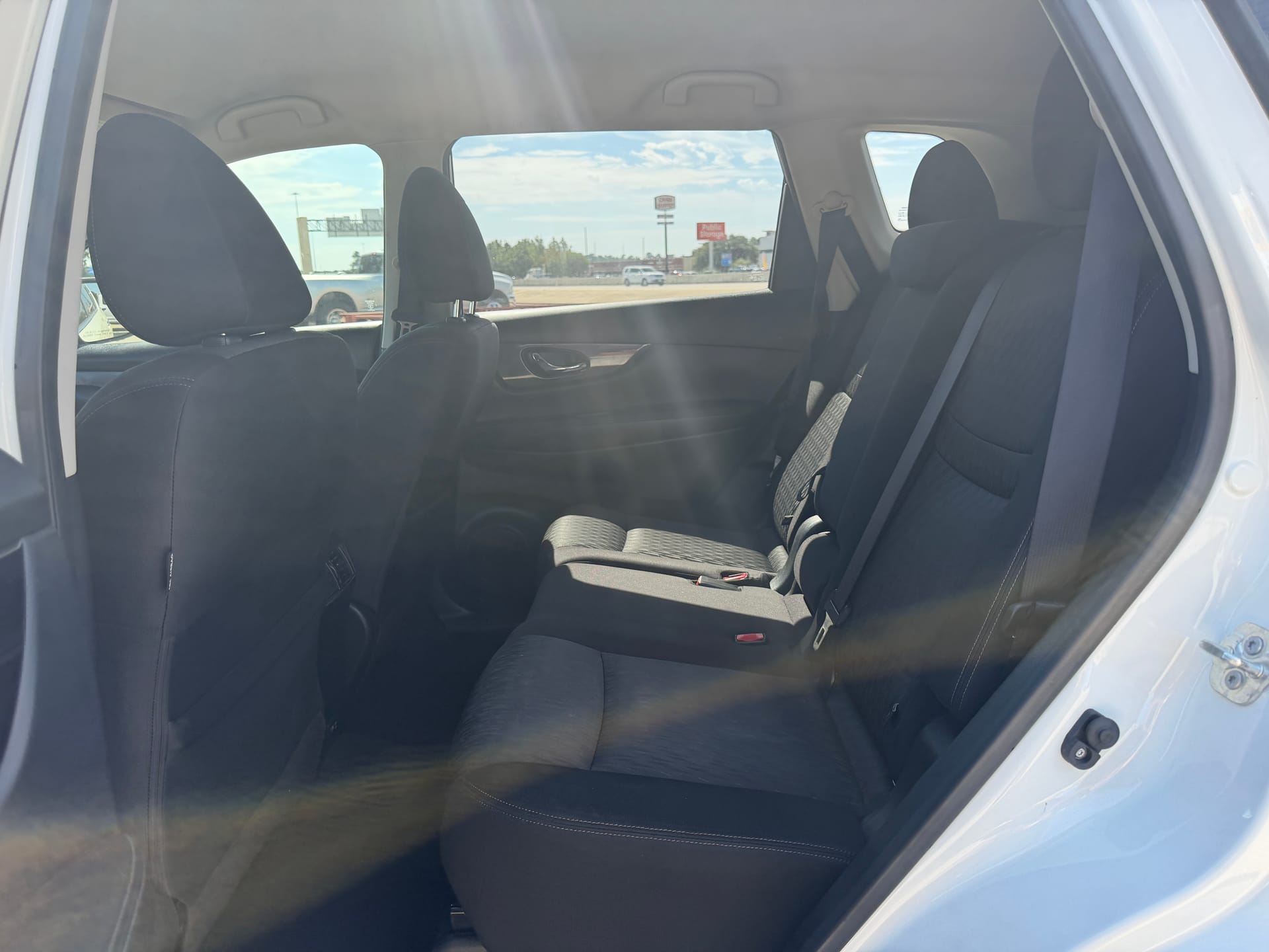 2019 NISSAN ROGUE - Gallery Image
