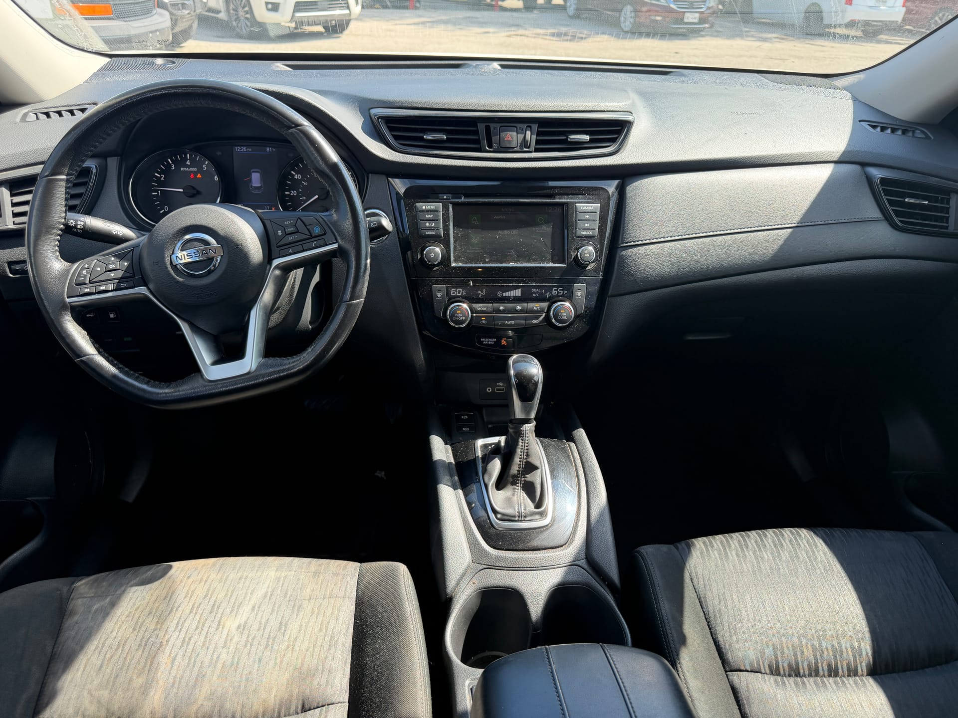 2019 NISSAN ROGUE - Gallery Image