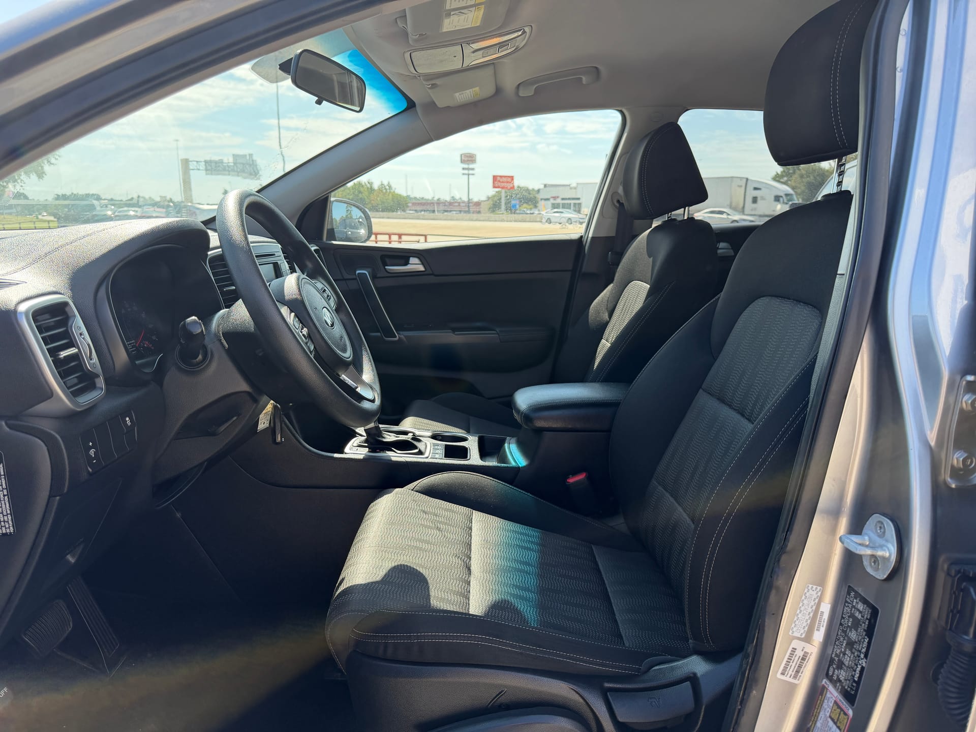 2019 KIA SPORTAGE - Gallery Image