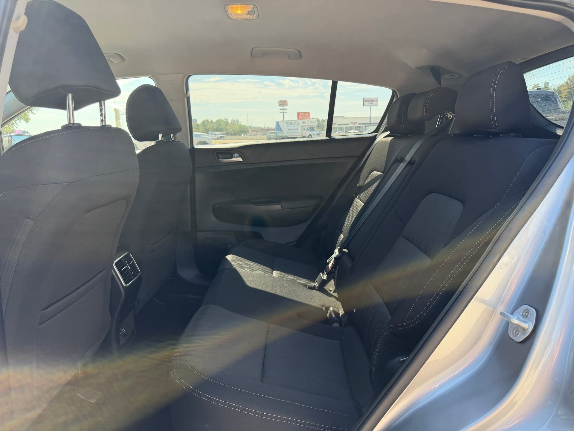 2019 KIA SPORTAGE - Gallery Image