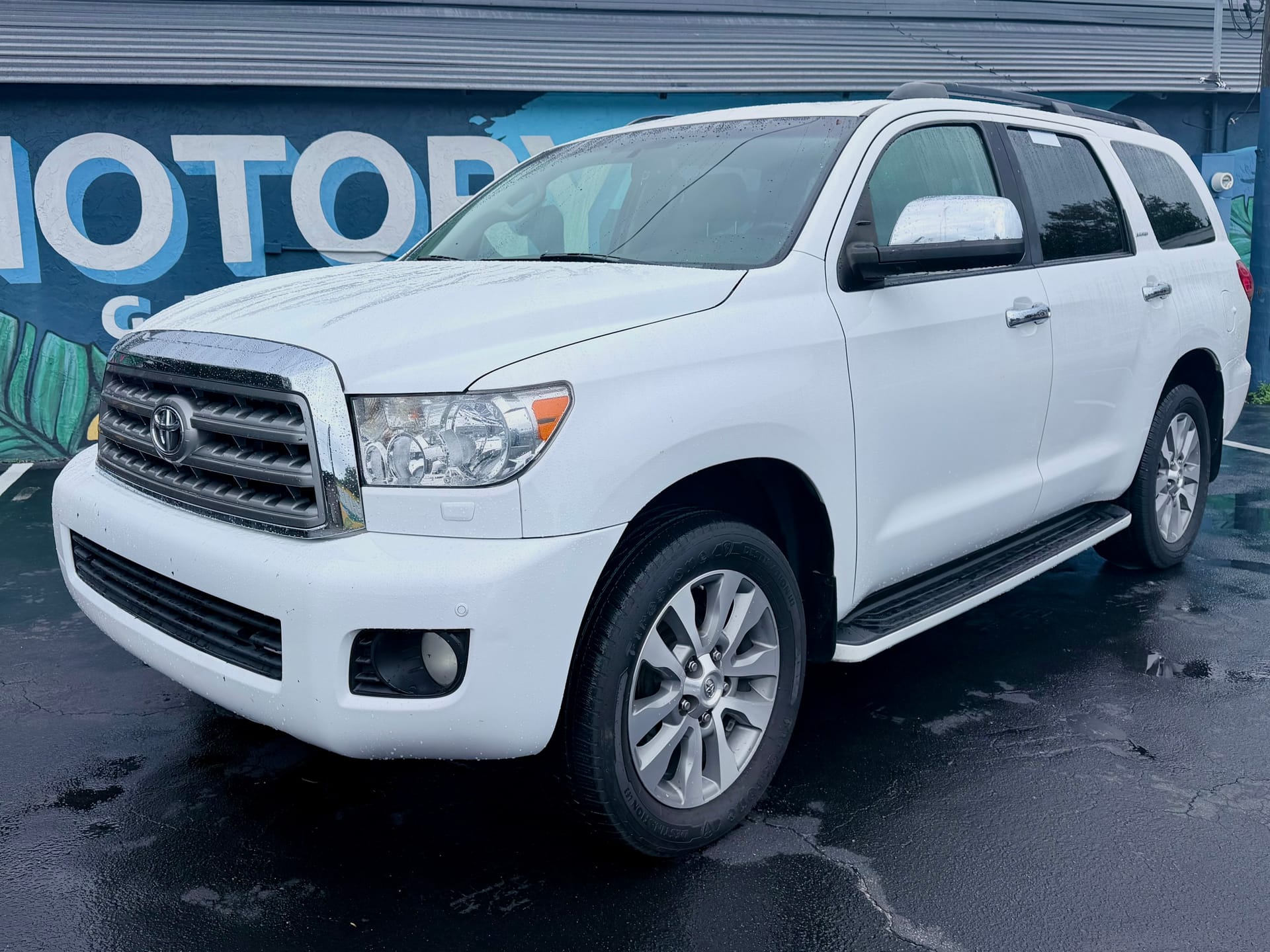 2016 TOYOTA SEQUOIA - Gallery Image