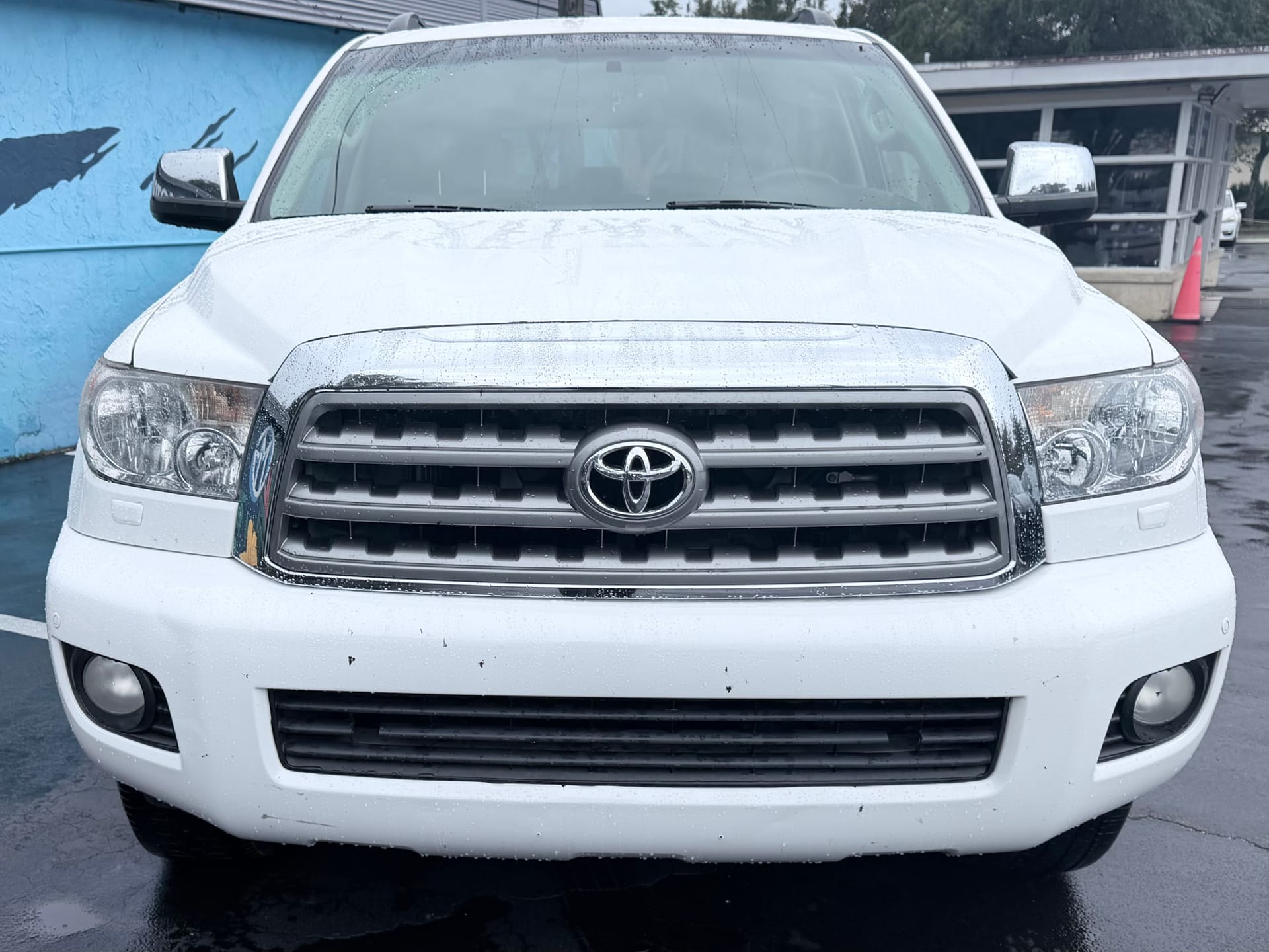 2016 TOYOTA SEQUOIA - Gallery Image