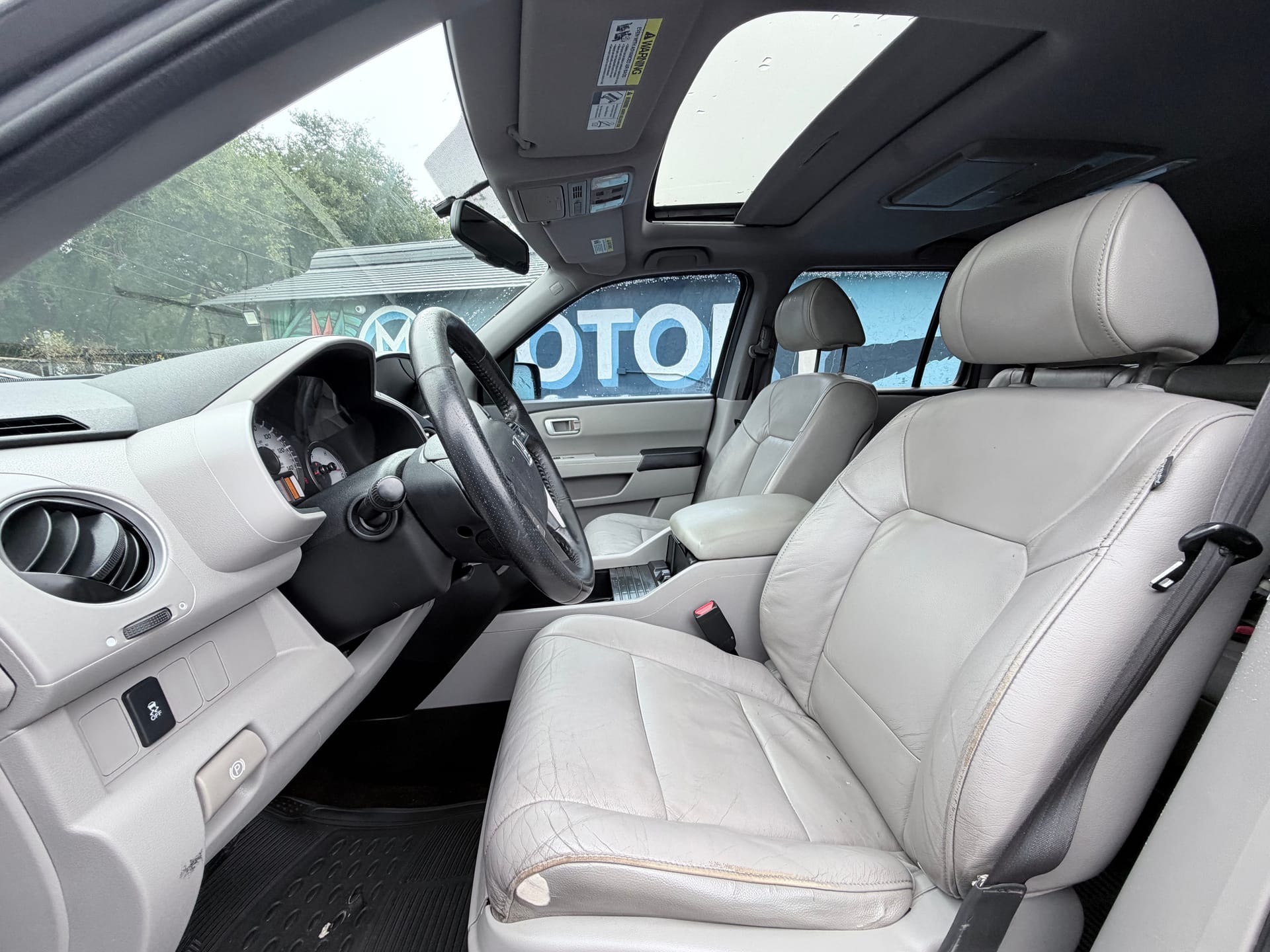 2016 TOYOTA SEQUOIA - Gallery Image