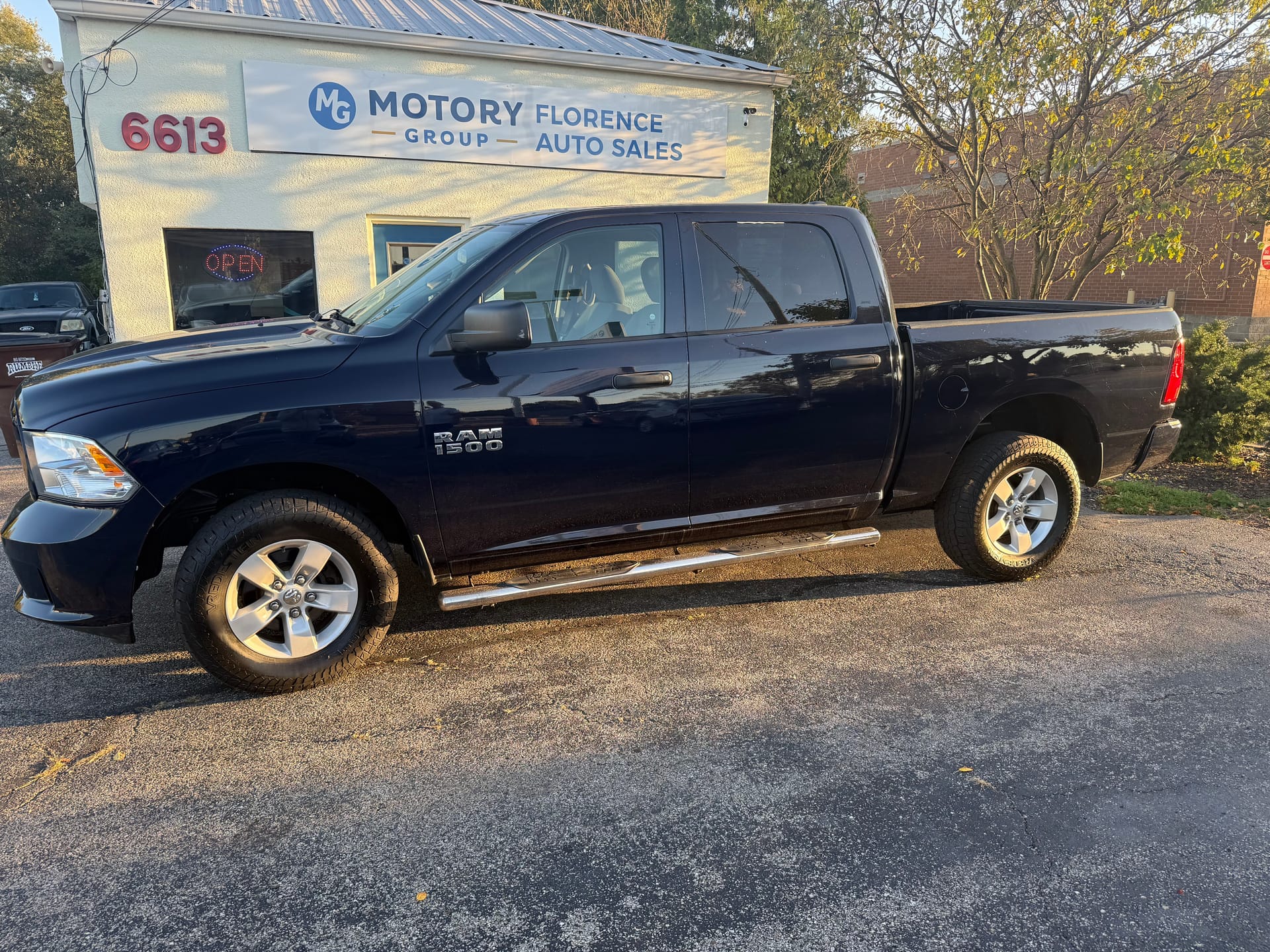 2017 RAM 1500 - Gallery Image