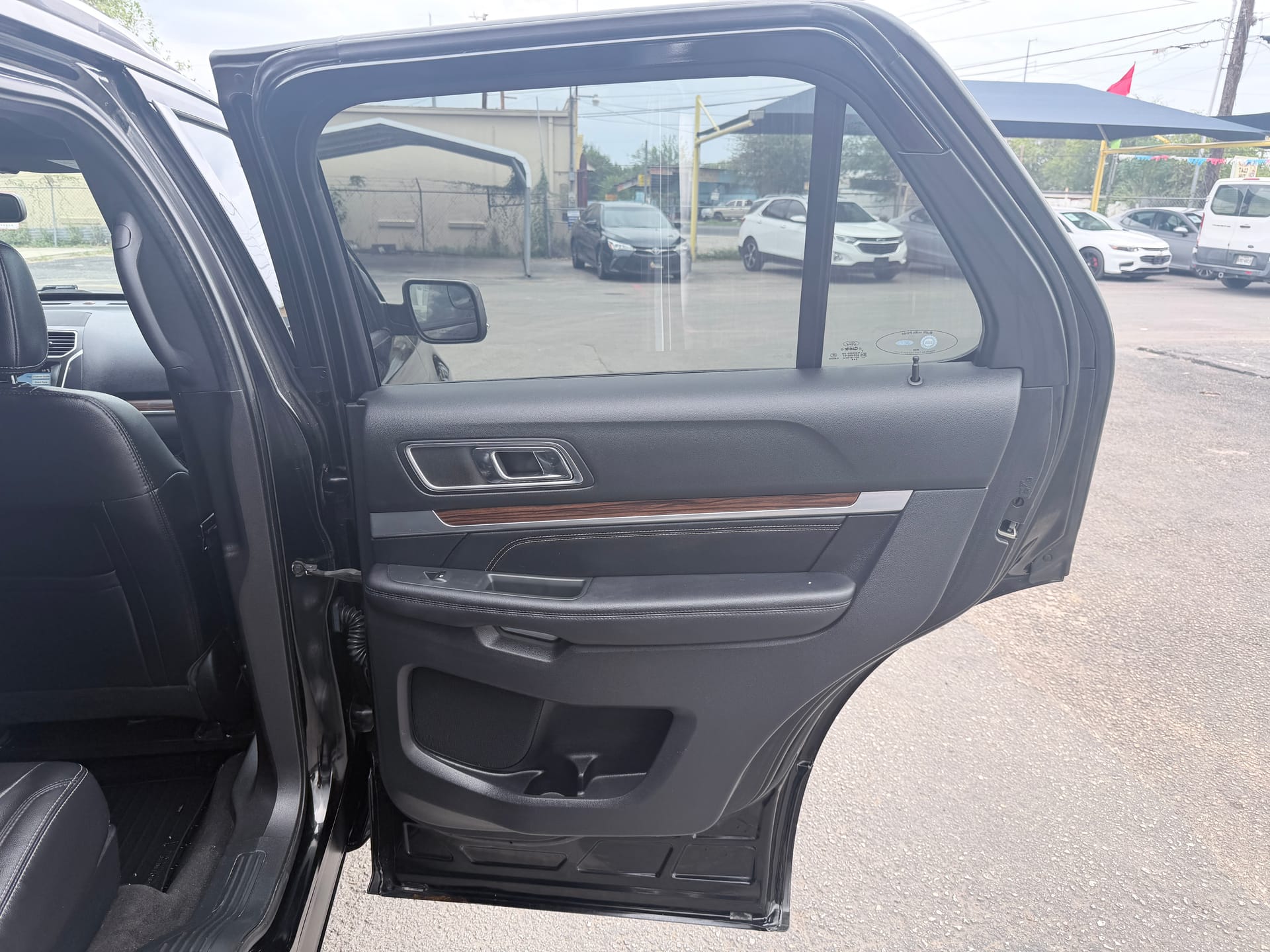 2018 FORD EXPLORER - Gallery Image