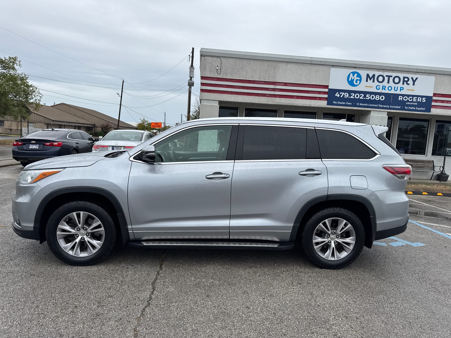 2015 TOYOTA HIGHLANDER - Gallery Image