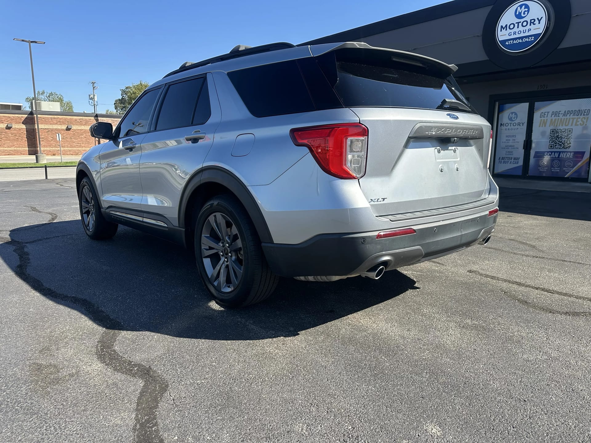 2022 FORD EXPLORER - Gallery Image