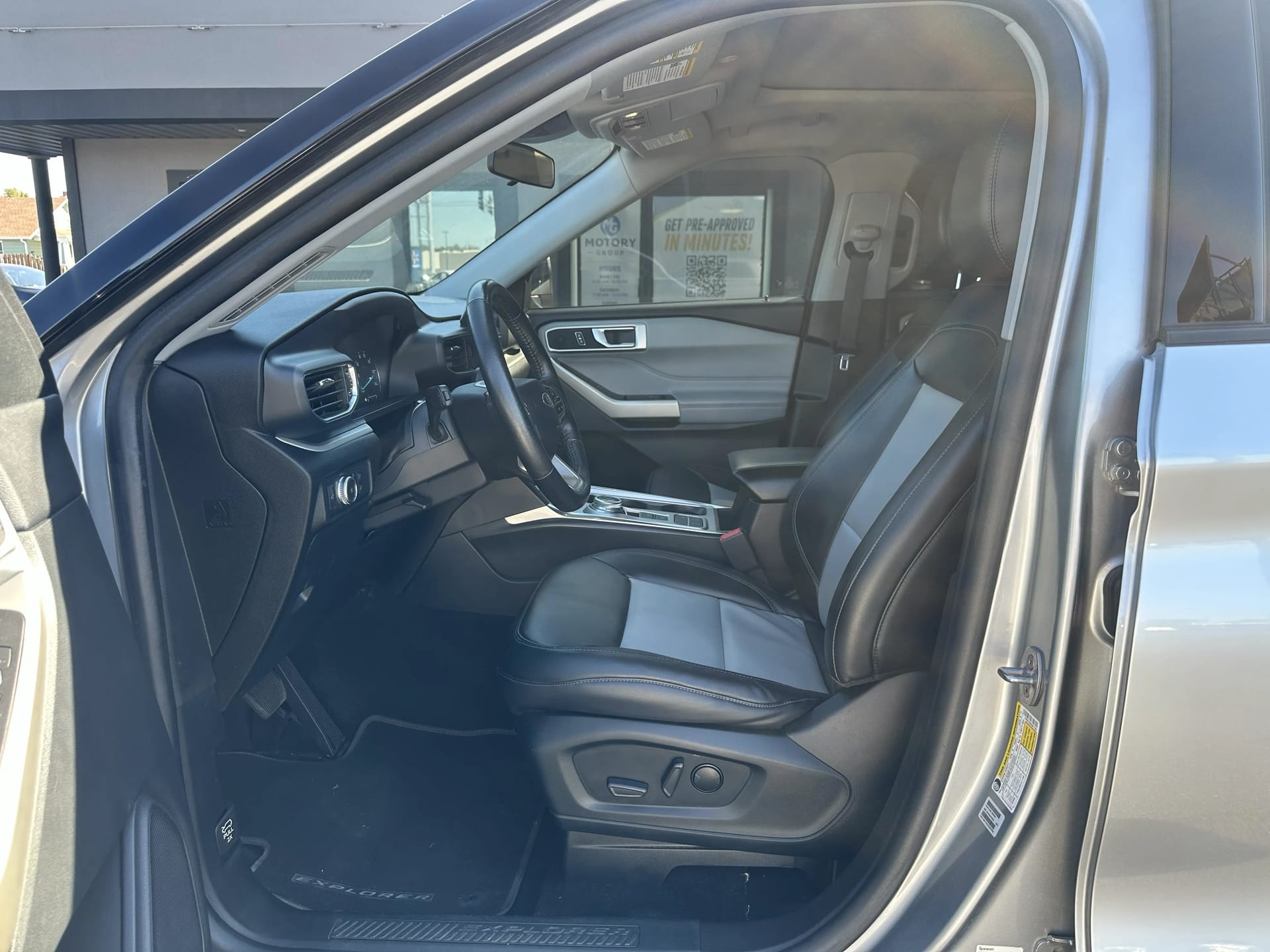 2022 FORD EXPLORER - Gallery Image