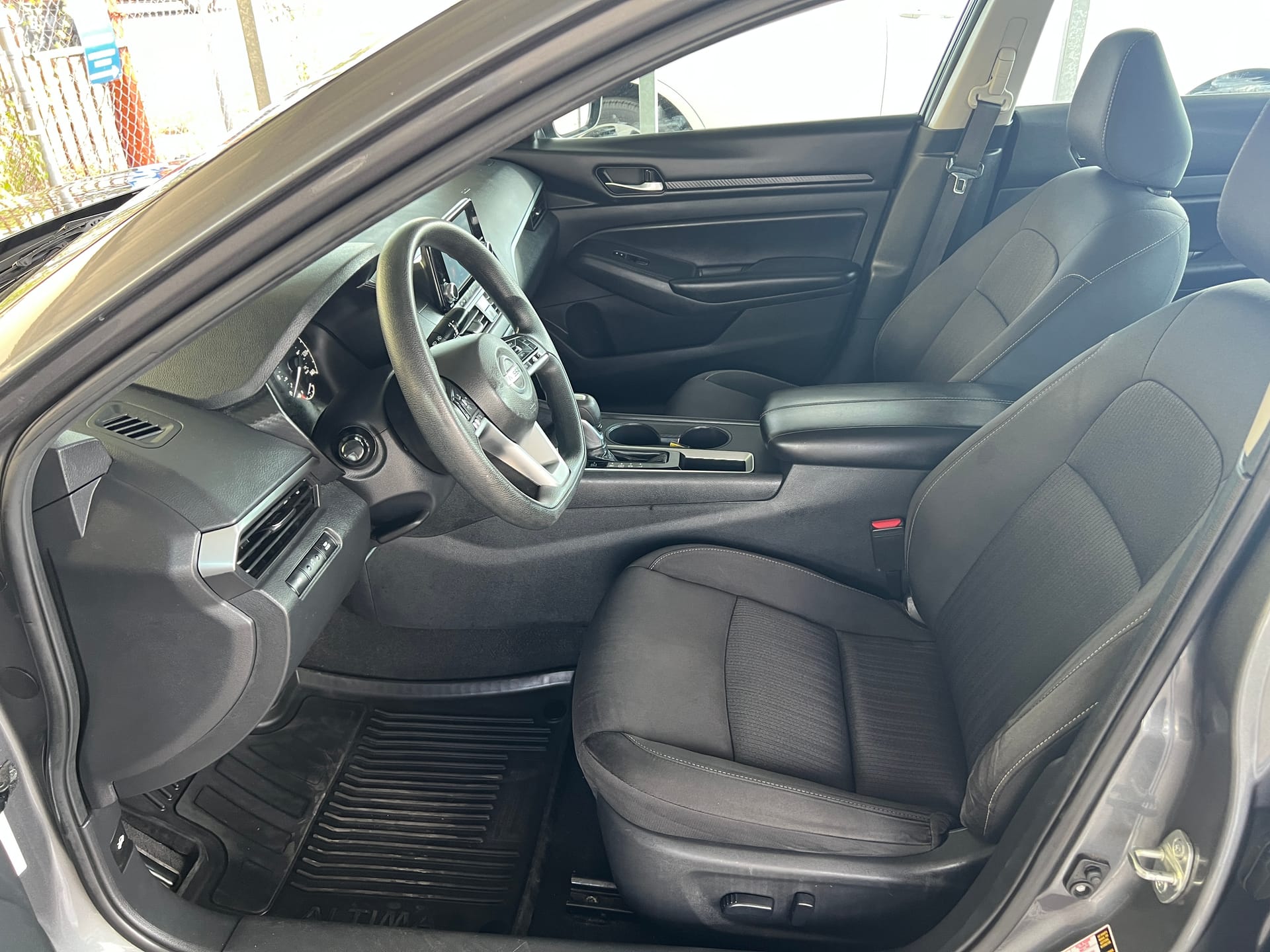 2021 NISSAN ALTIMA - Gallery Image