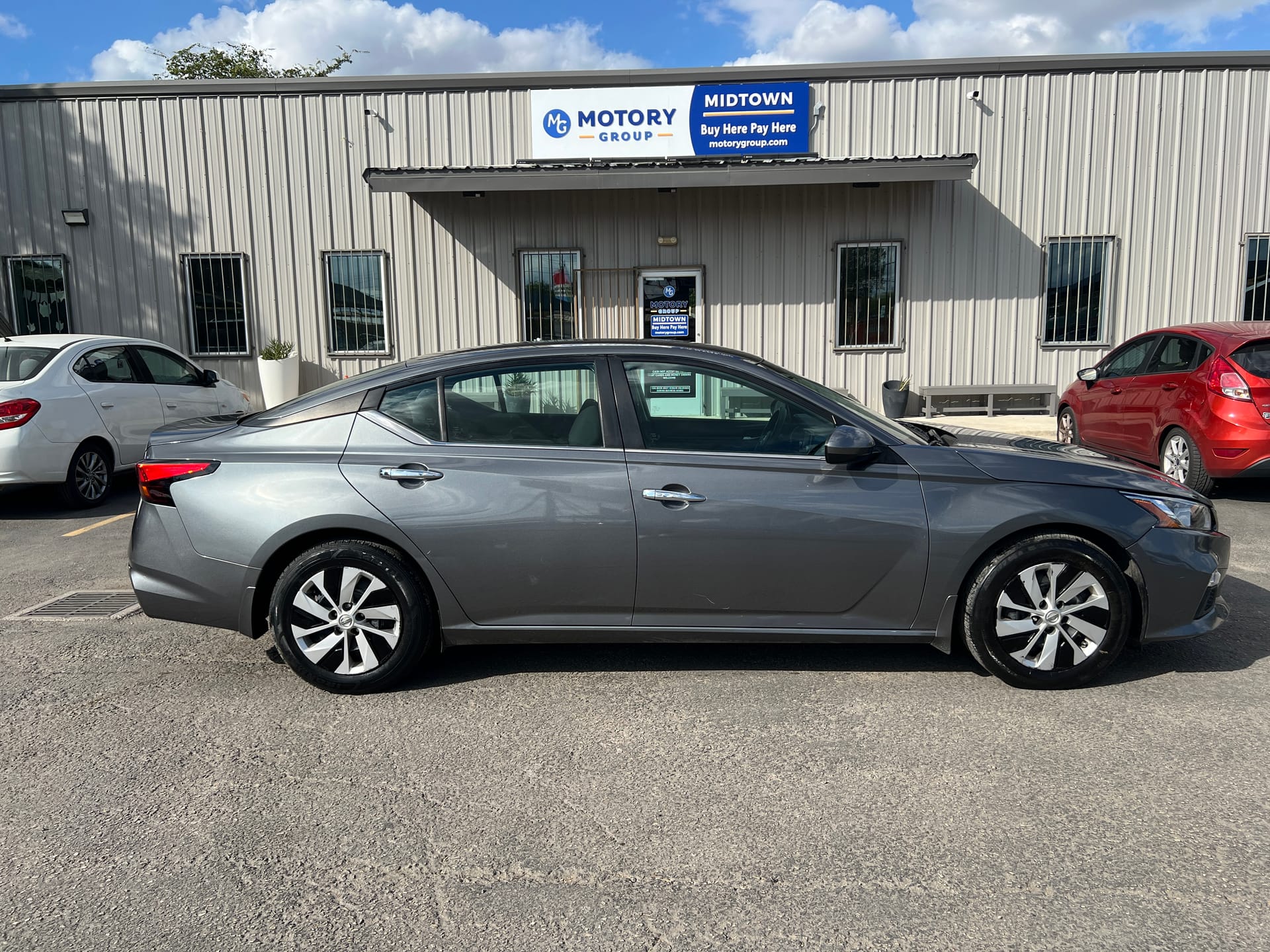 2021 NISSAN ALTIMA - Gallery Image