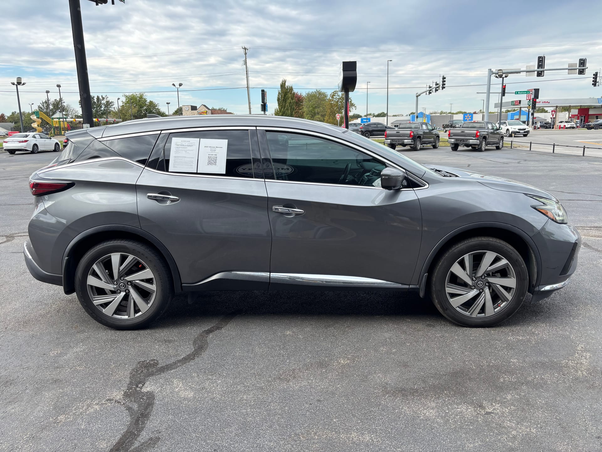2020 NISSAN ROGUE - Gallery Image